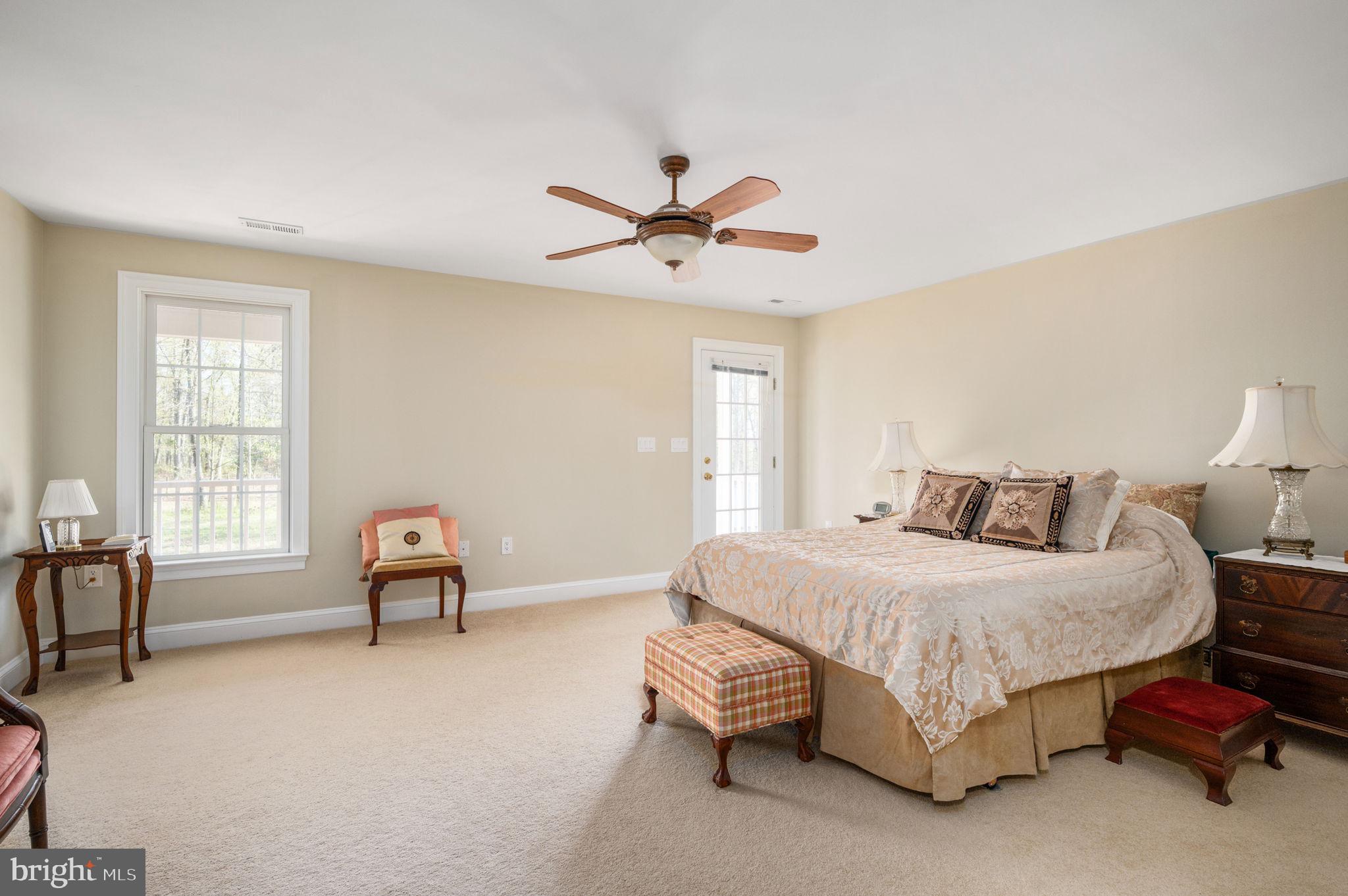 FOX GLEN EQUESTRIAN ESTATES - Residential