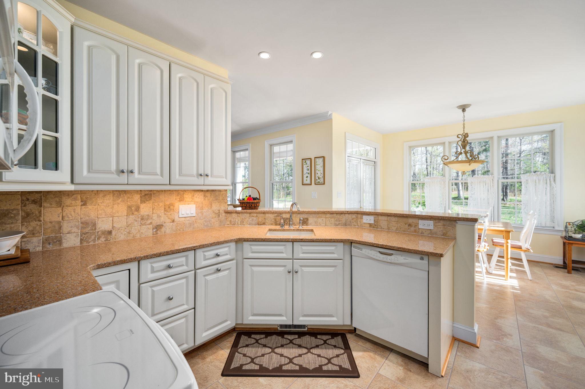 FOX GLEN EQUESTRIAN ESTATES - Residential