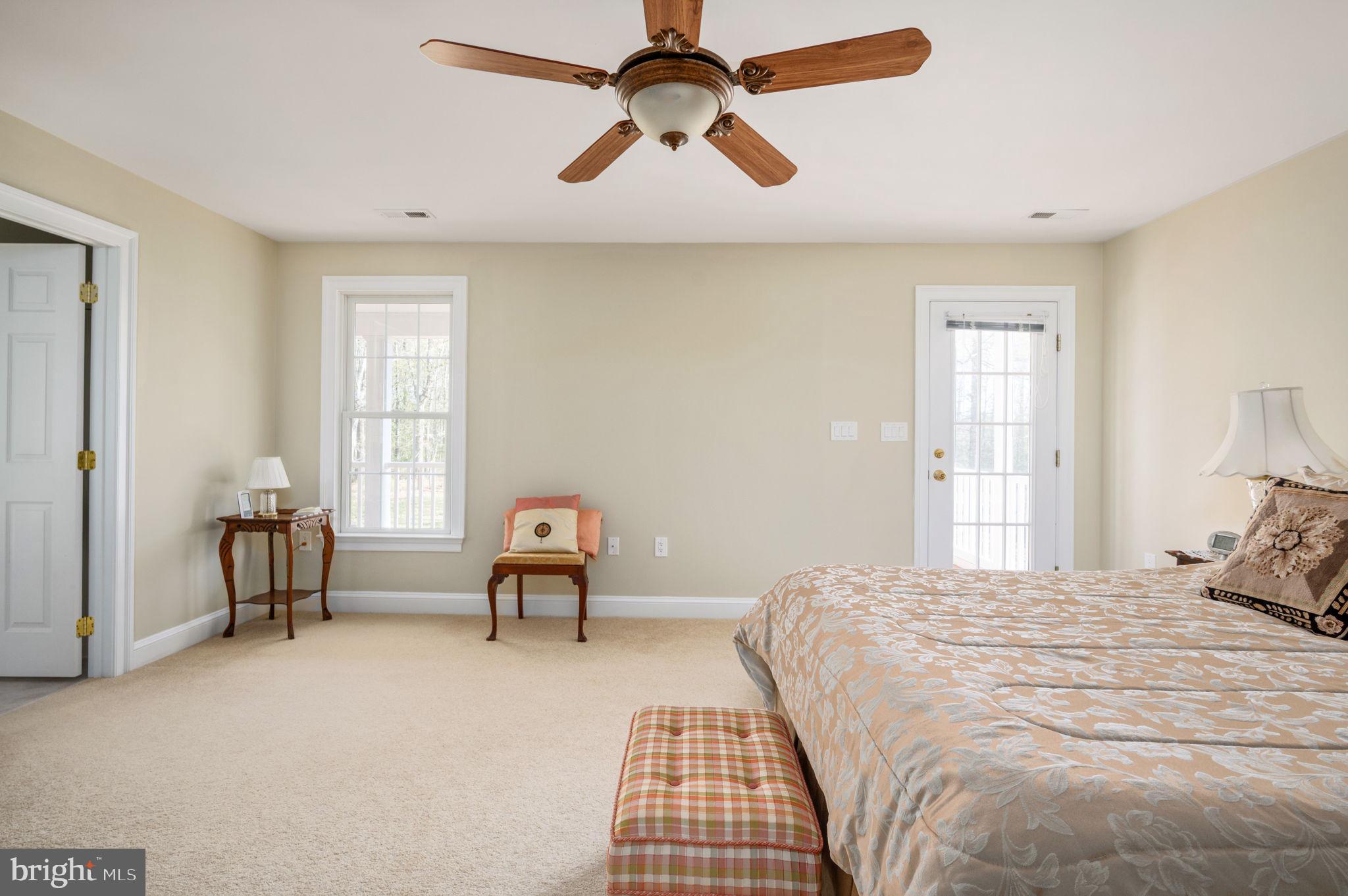 FOX GLEN EQUESTRIAN ESTATES - Residential