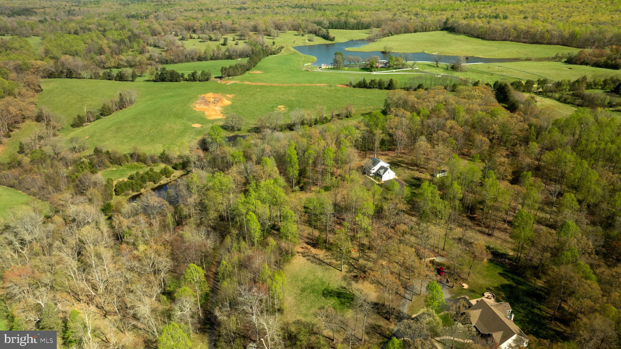 FOX GLEN EQUESTRIAN ESTATES - Residential