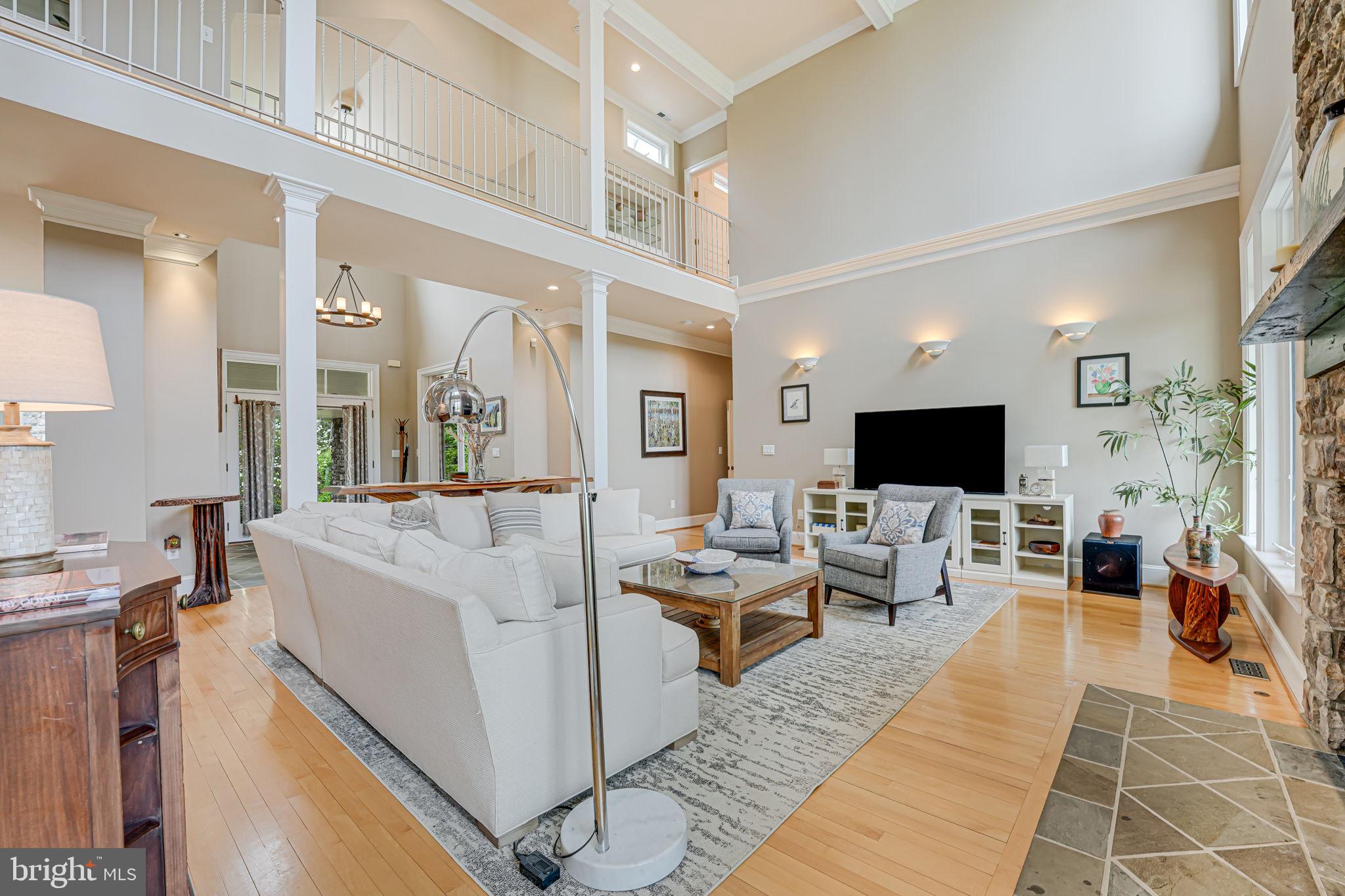 RIVER BLUFFS - Residential