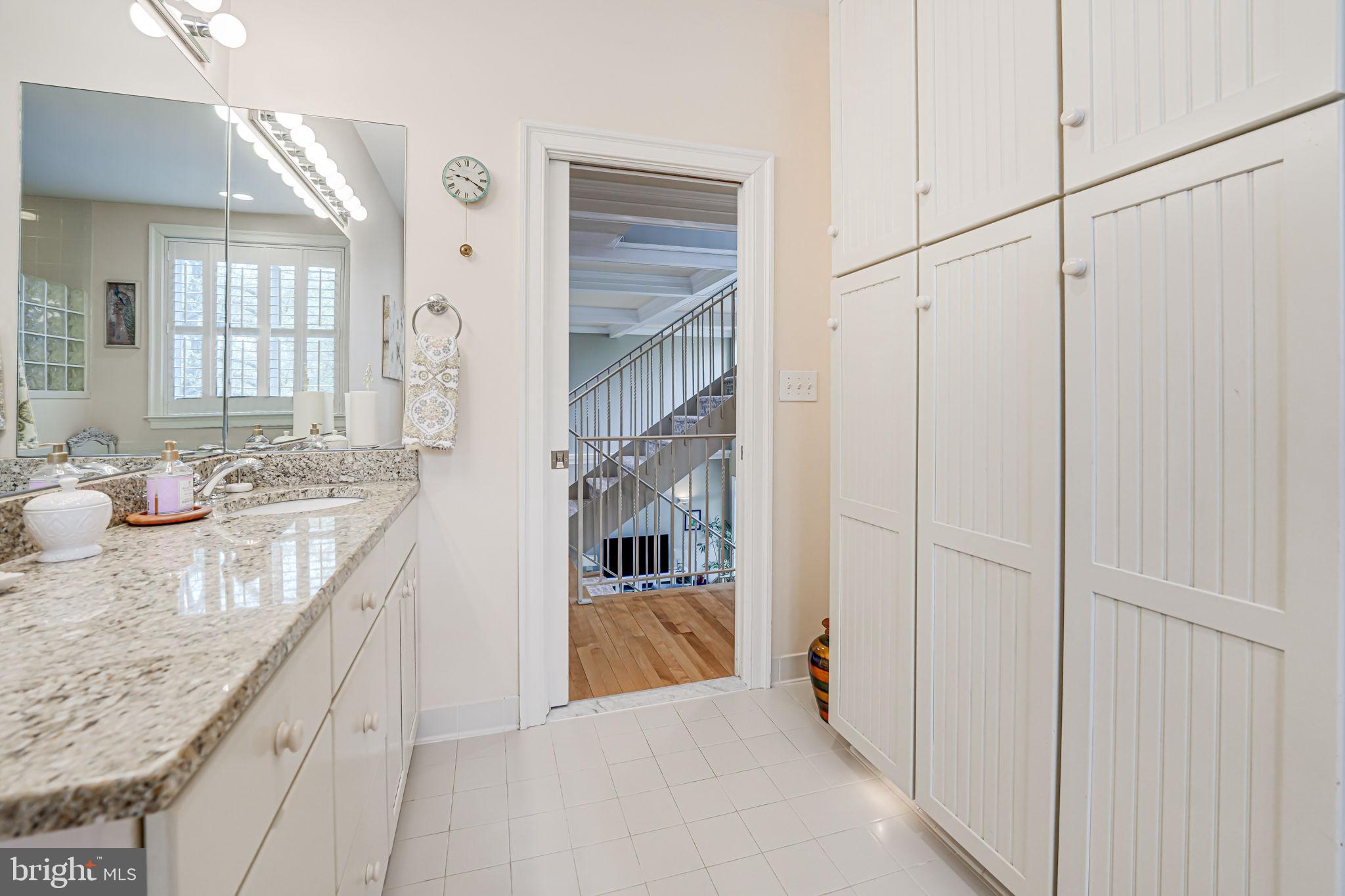 RIVER BLUFFS - Residential