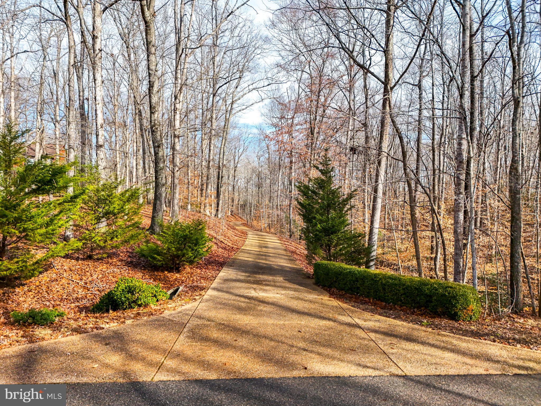 RIVER BLUFFS - Residential