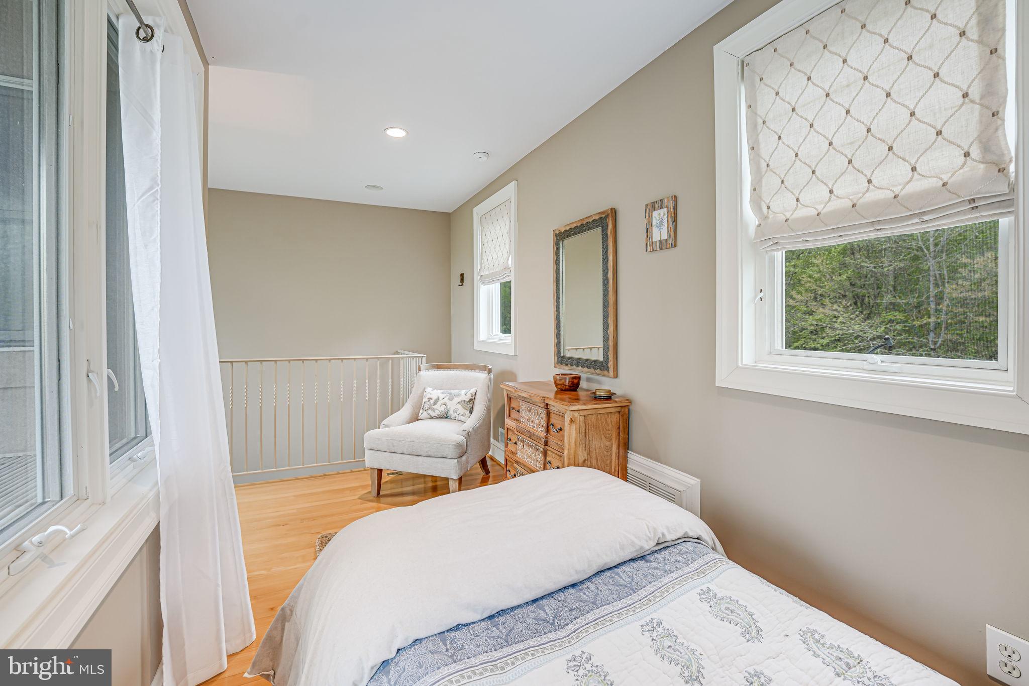 RIVER BLUFFS - Residential