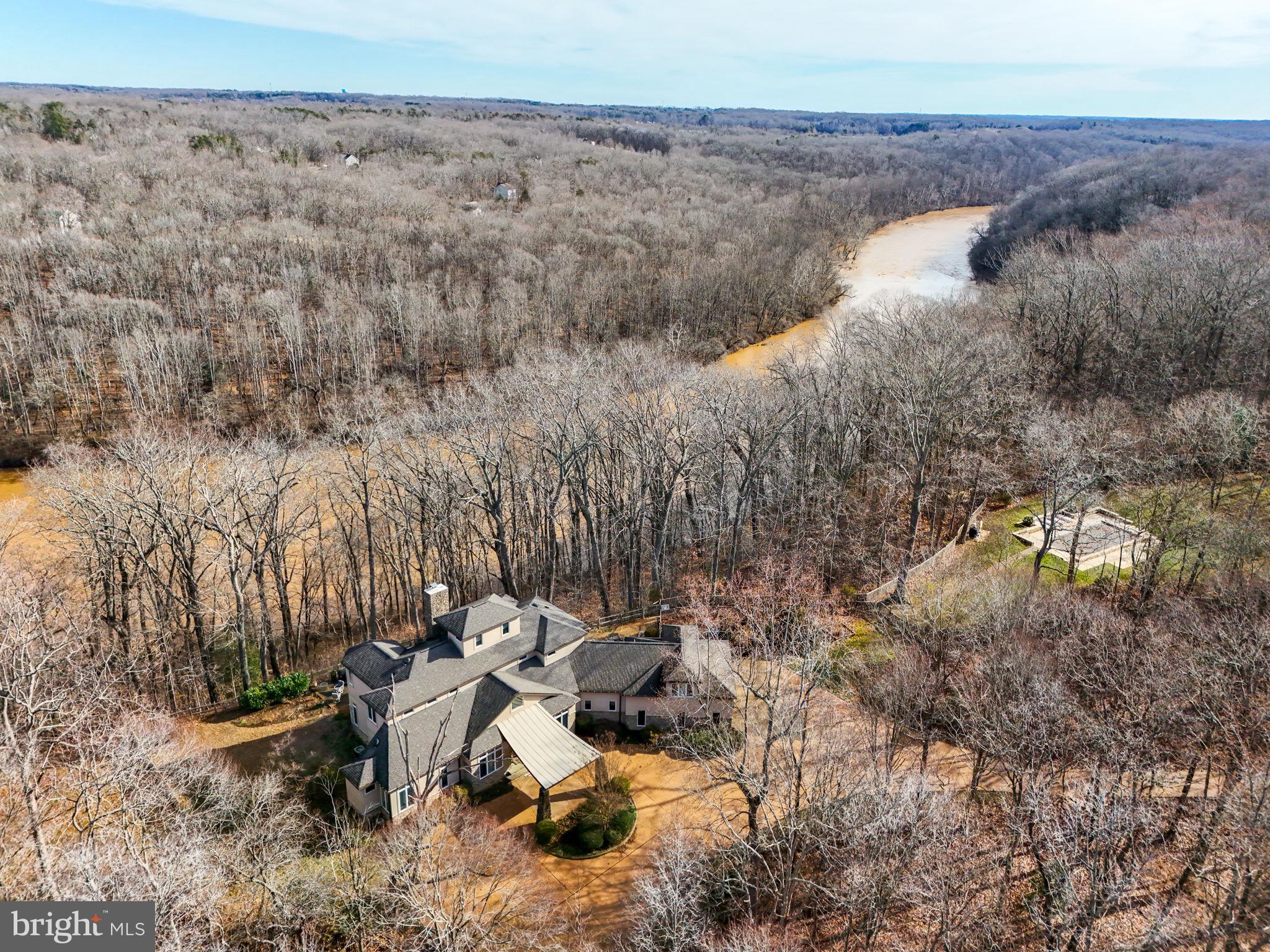 RIVER BLUFFS - Residential