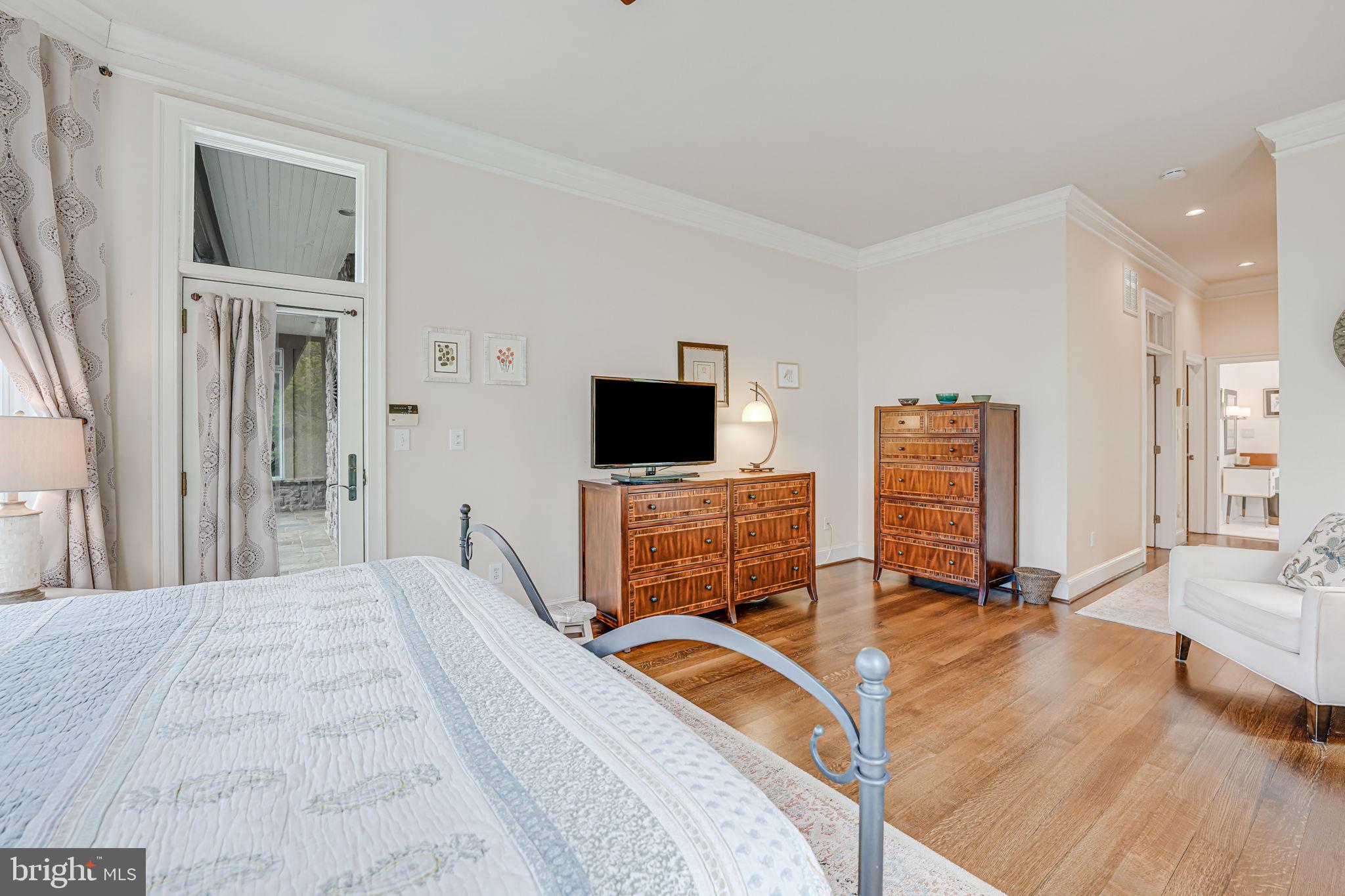 RIVER BLUFFS - Residential