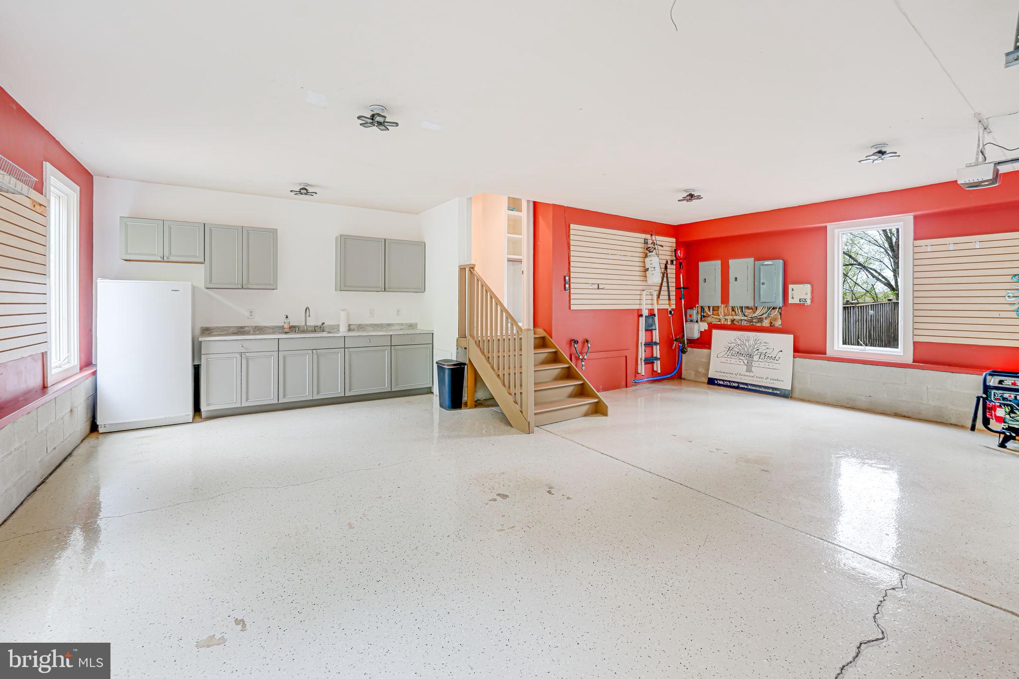 RIVER BLUFFS - Residential