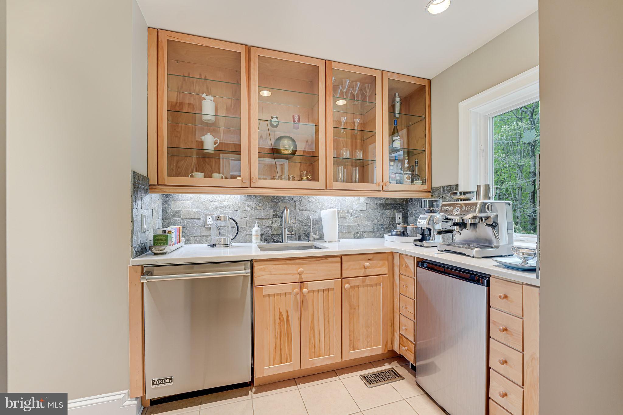 RIVER BLUFFS - Residential