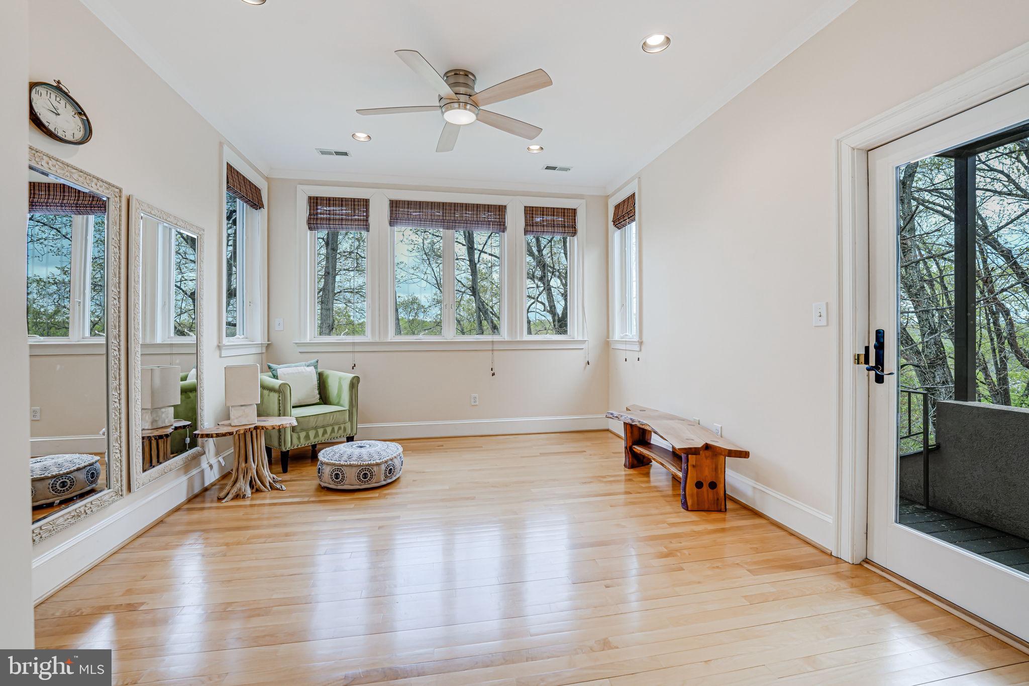 RIVER BLUFFS - Residential