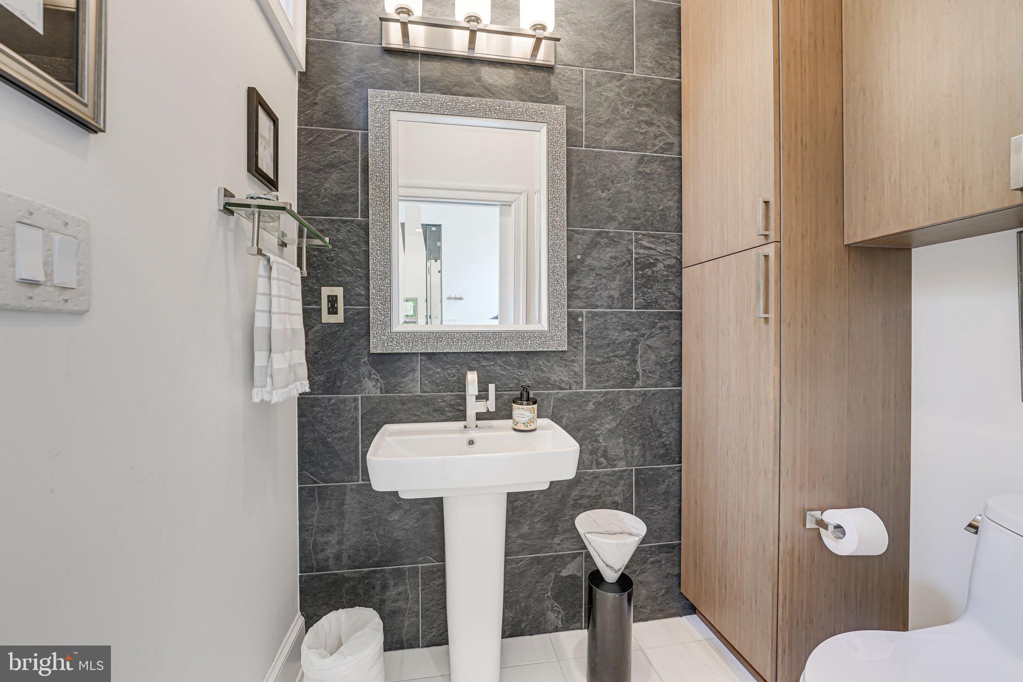 RIVER BLUFFS - Residential