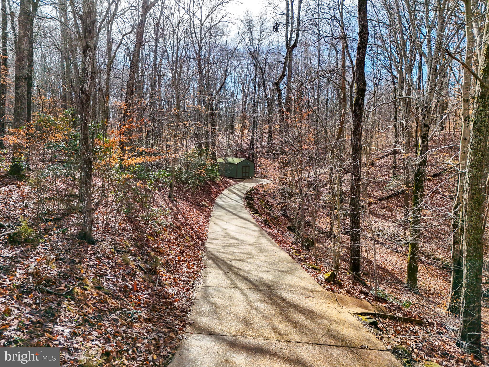 RIVER BLUFFS - Residential