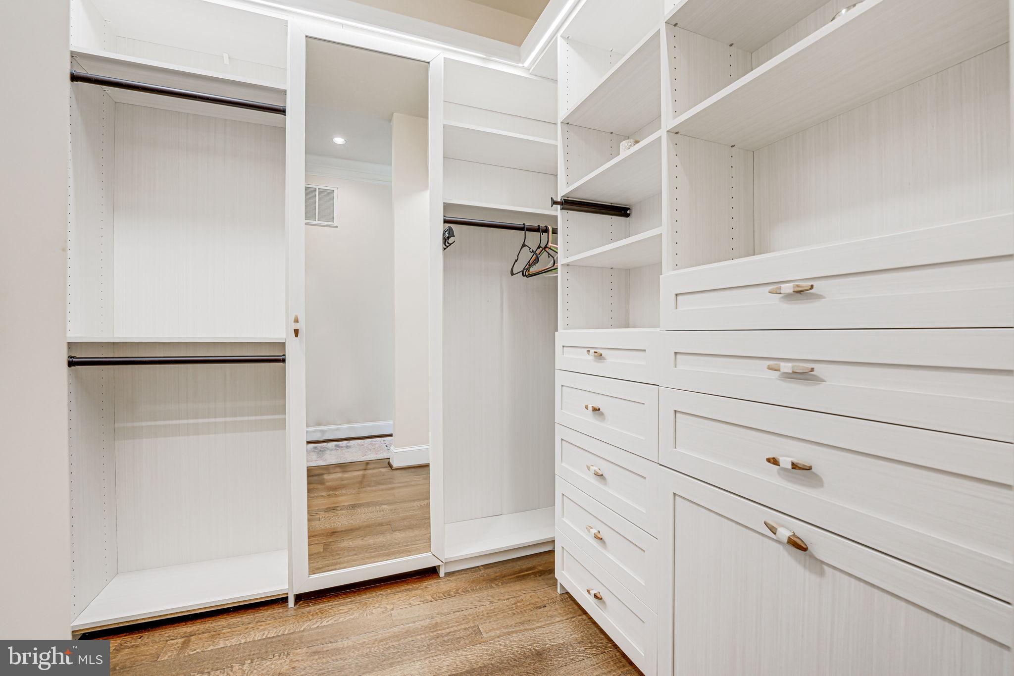 RIVER BLUFFS - Residential