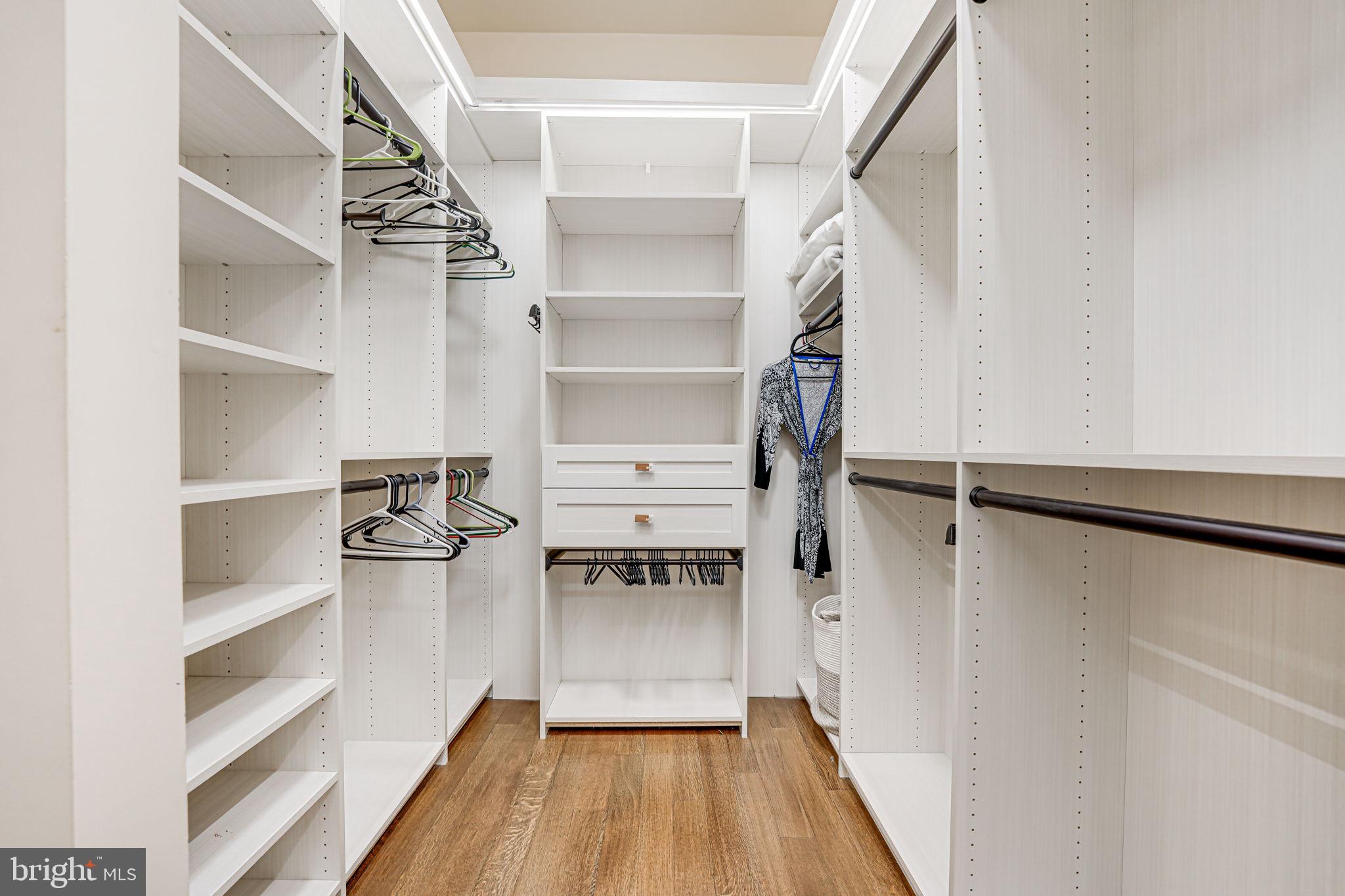 RIVER BLUFFS - Residential