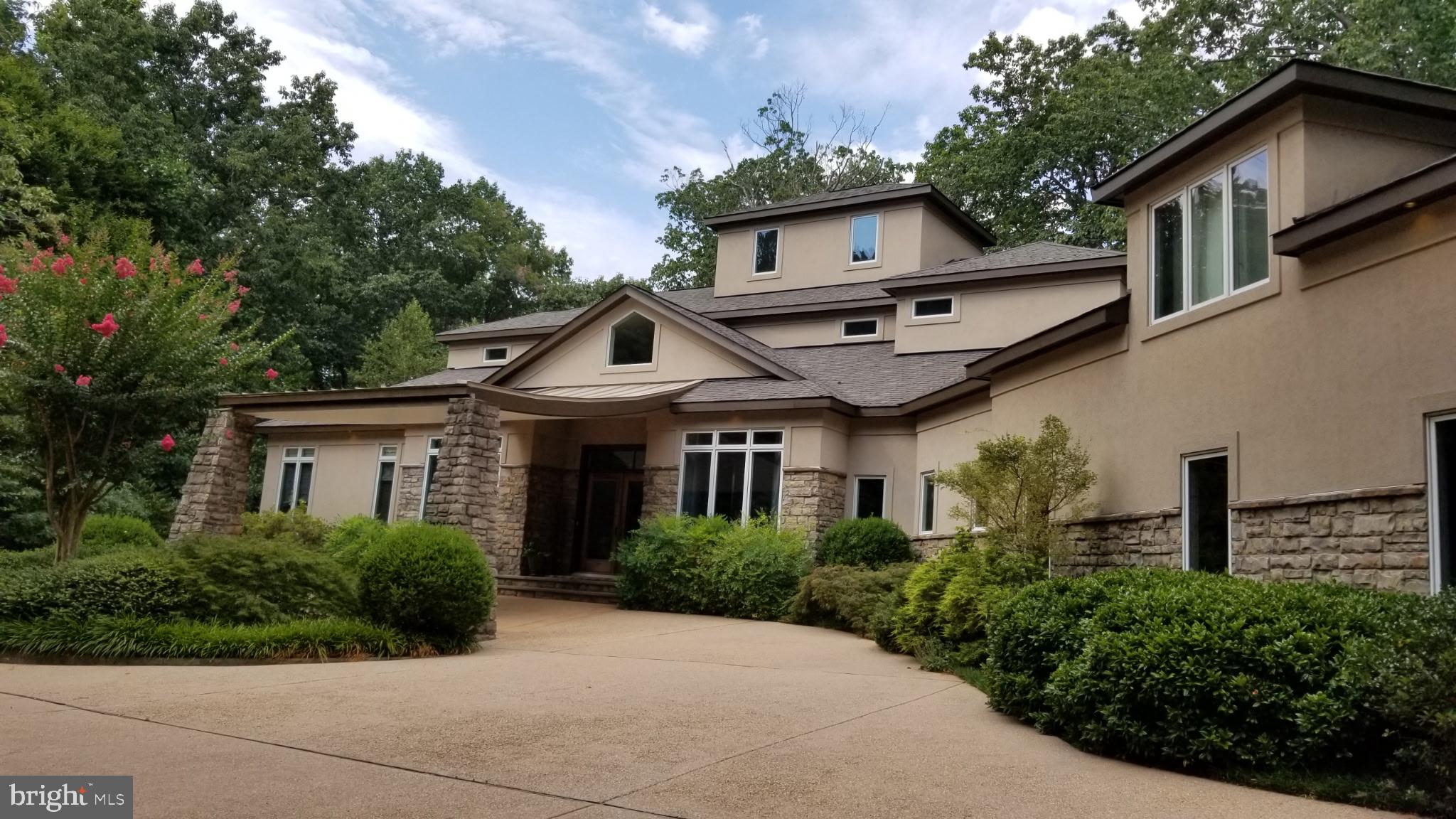 RIVER BLUFFS - Residential