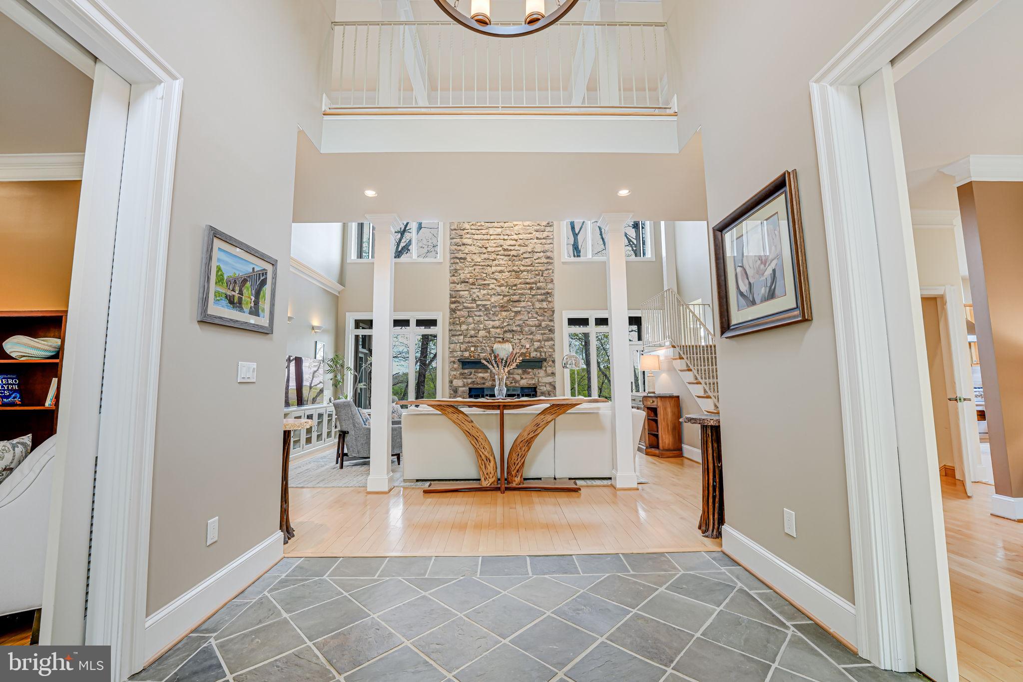 RIVER BLUFFS - Residential