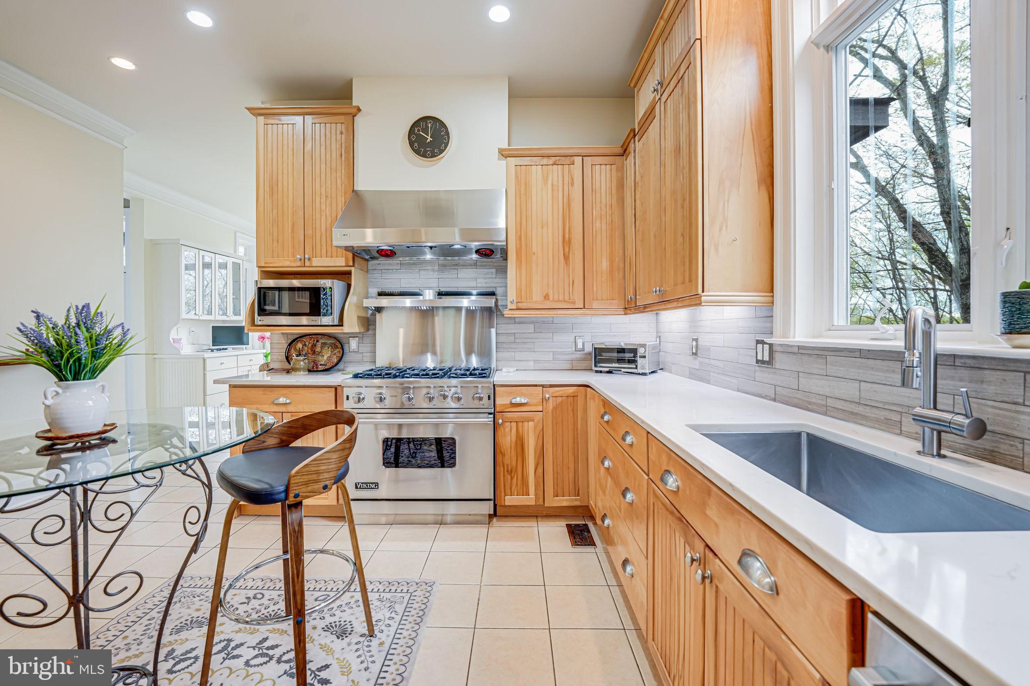 RIVER BLUFFS - Residential