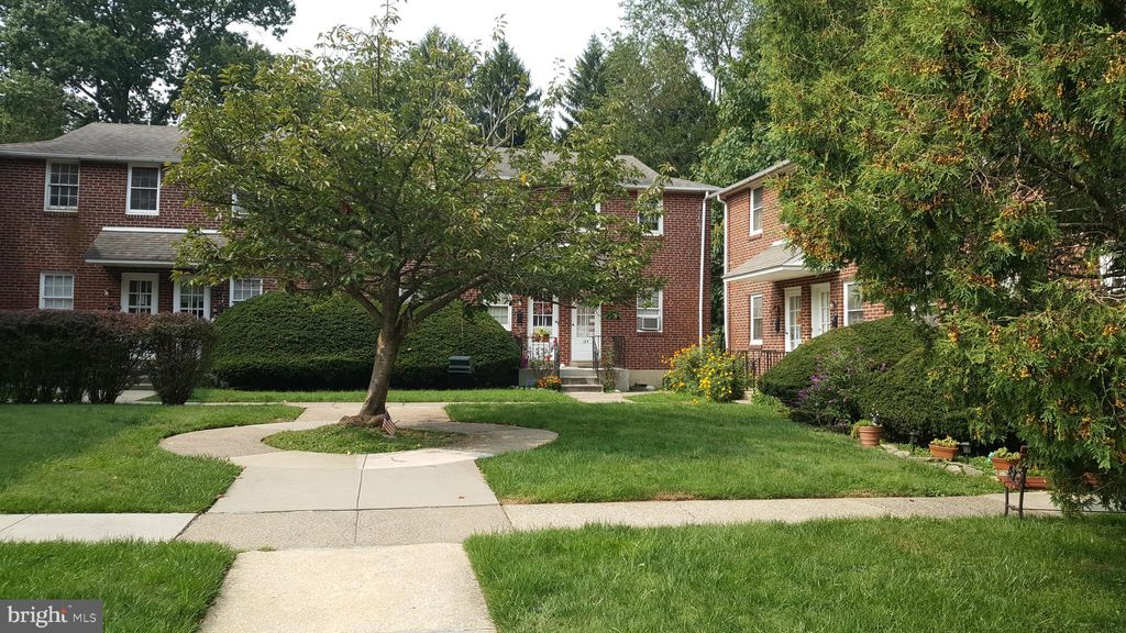 Photo of 16 - A St Albans Avenue, NEWTOWN SQUARE, PA 19073 (MLS # PADE2108124)