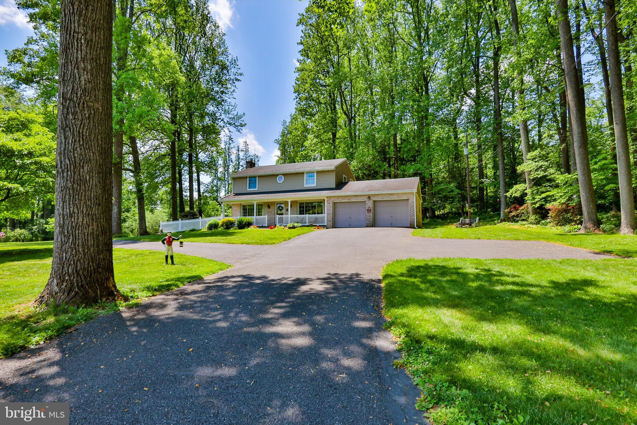 5662 OAK LANE
