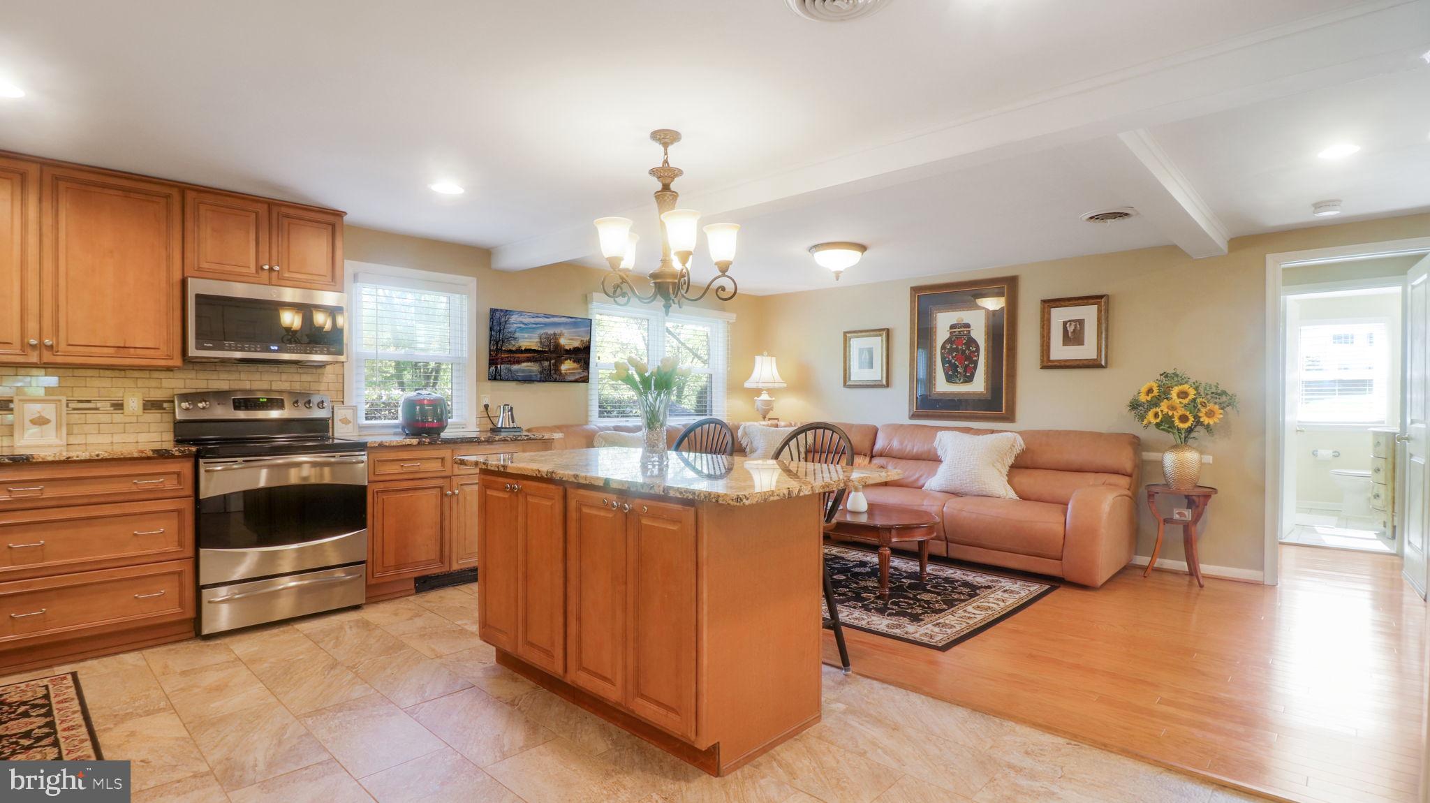 CAMPUS HILLS - Residential