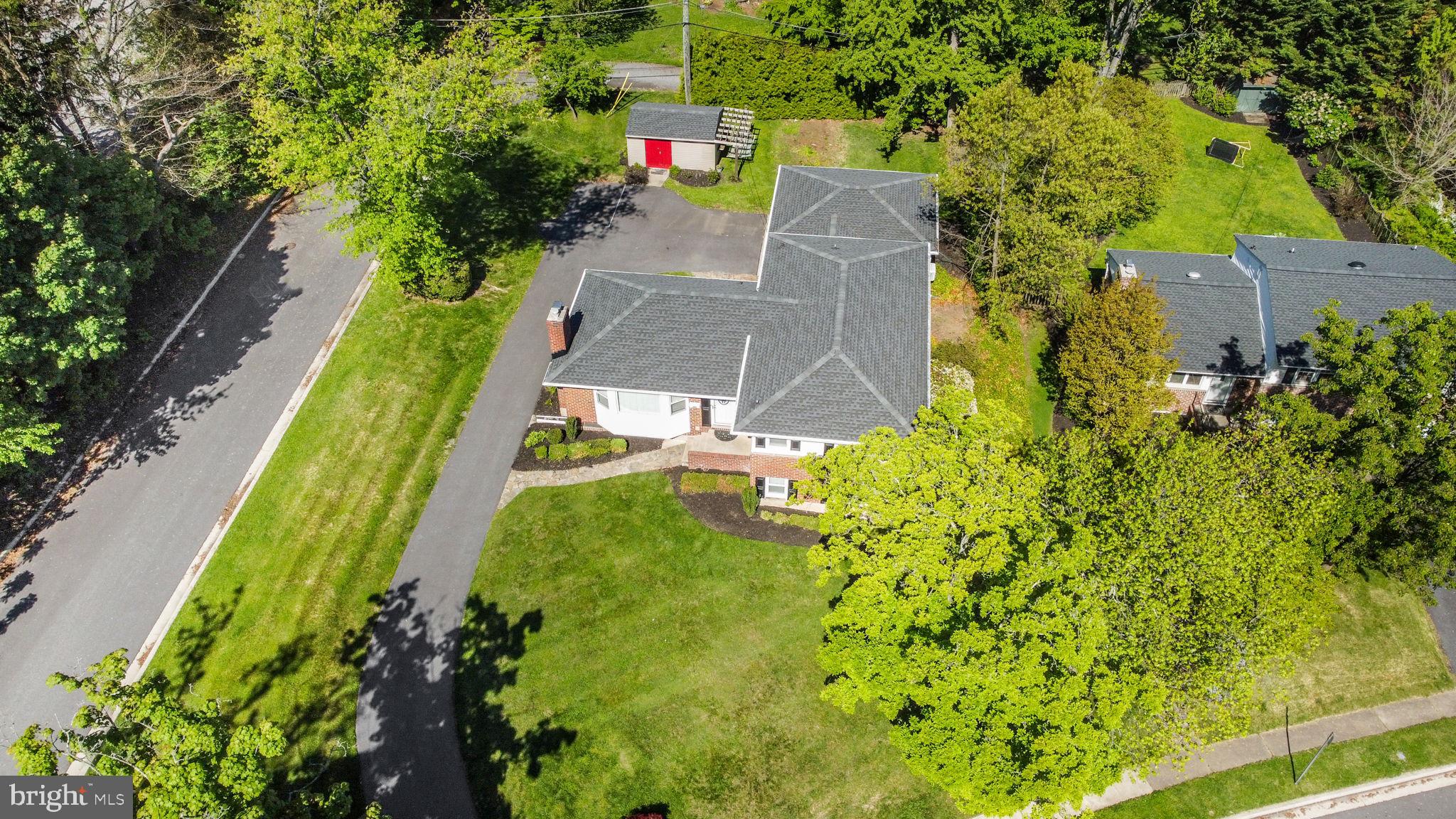 CAMPUS HILLS - Residential