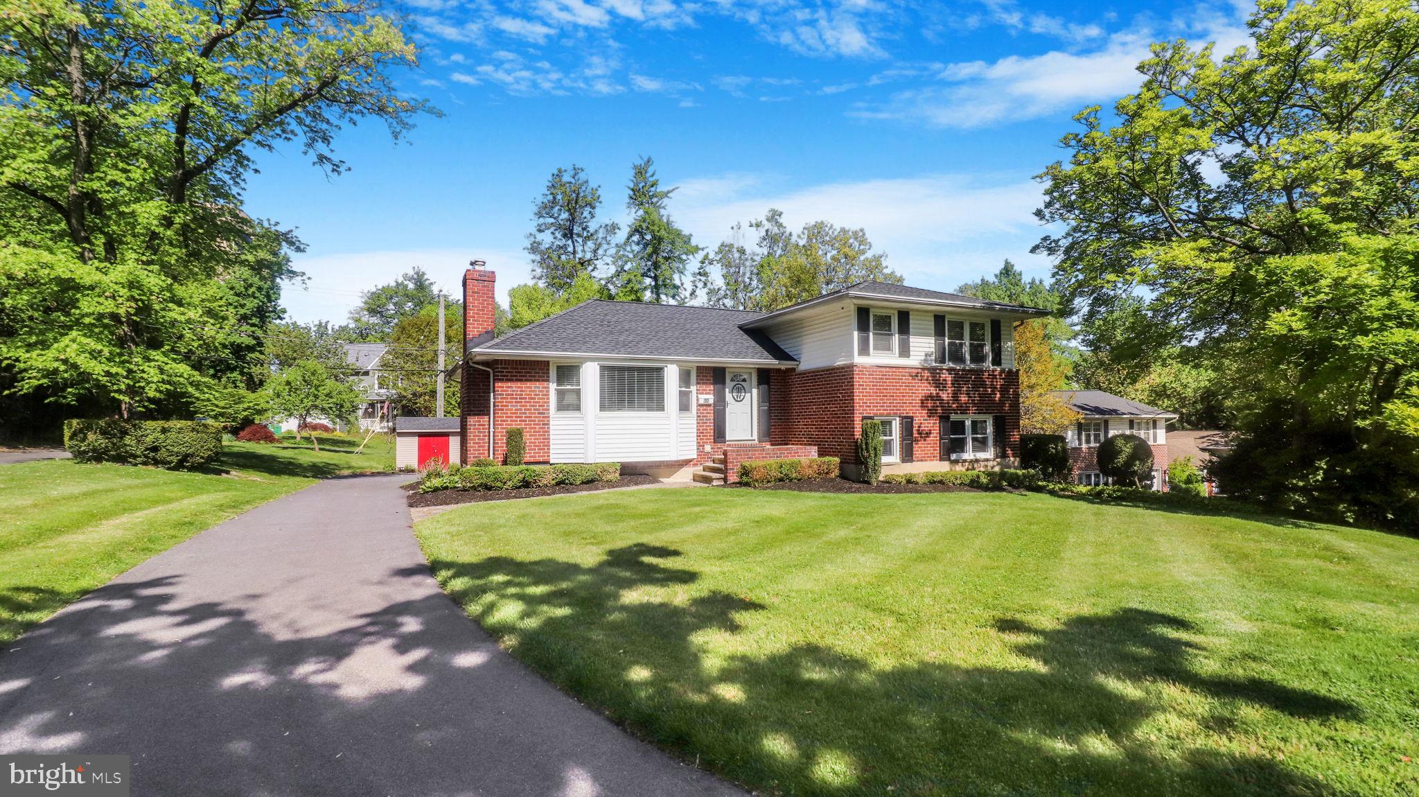 CAMPUS HILLS - Residential