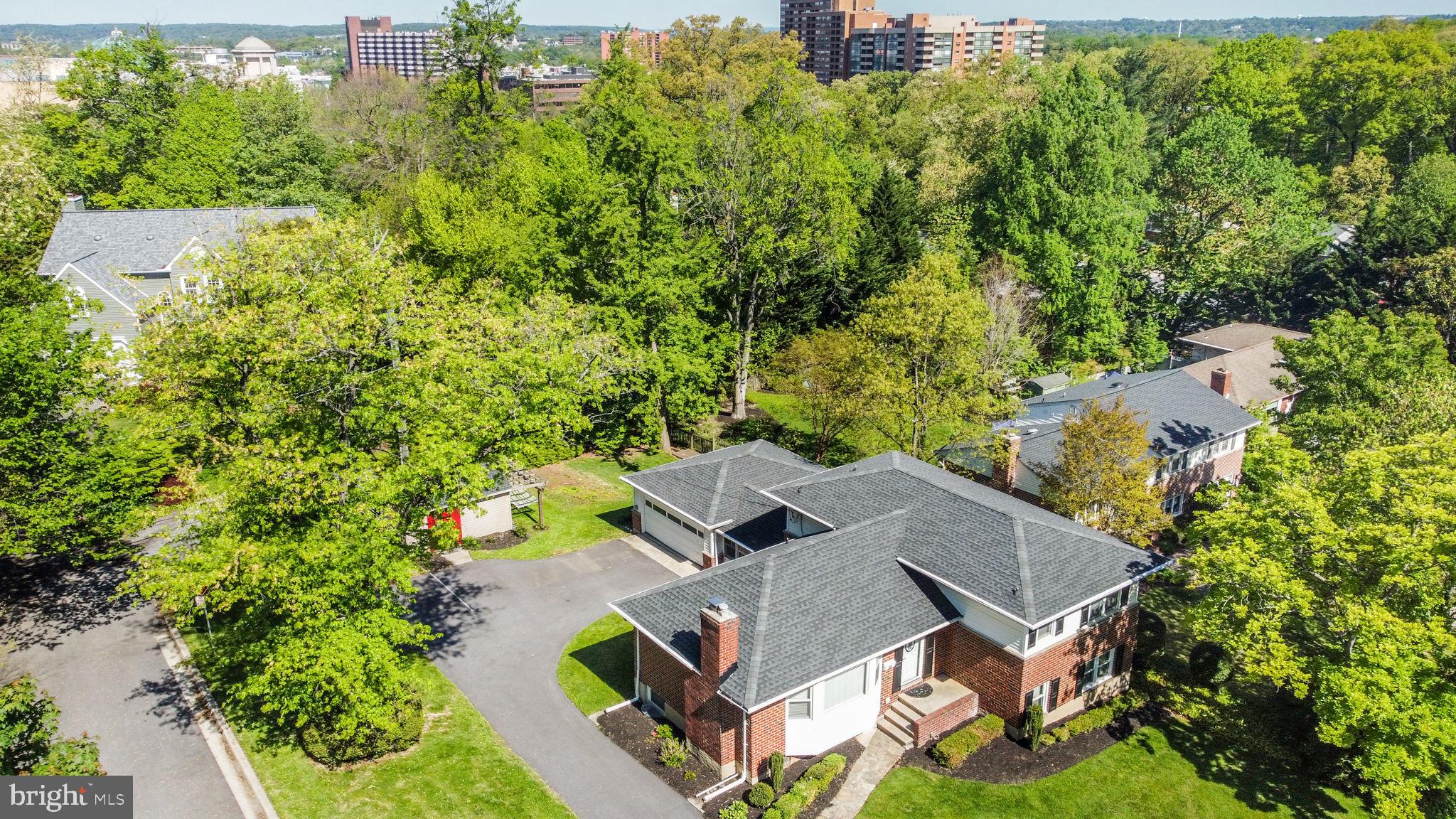 CAMPUS HILLS - Residential