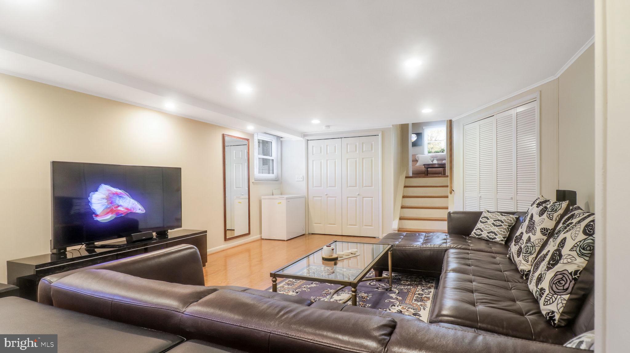 CAMPUS HILLS - Residential