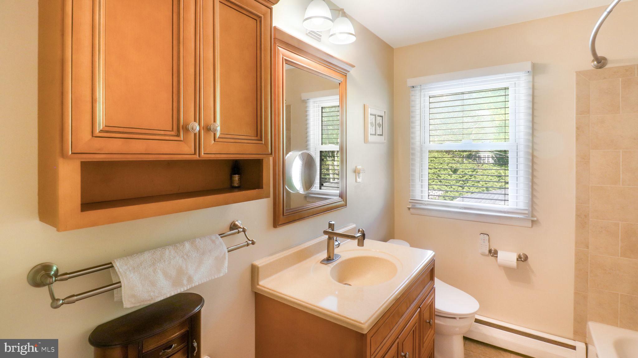 CAMPUS HILLS - Residential