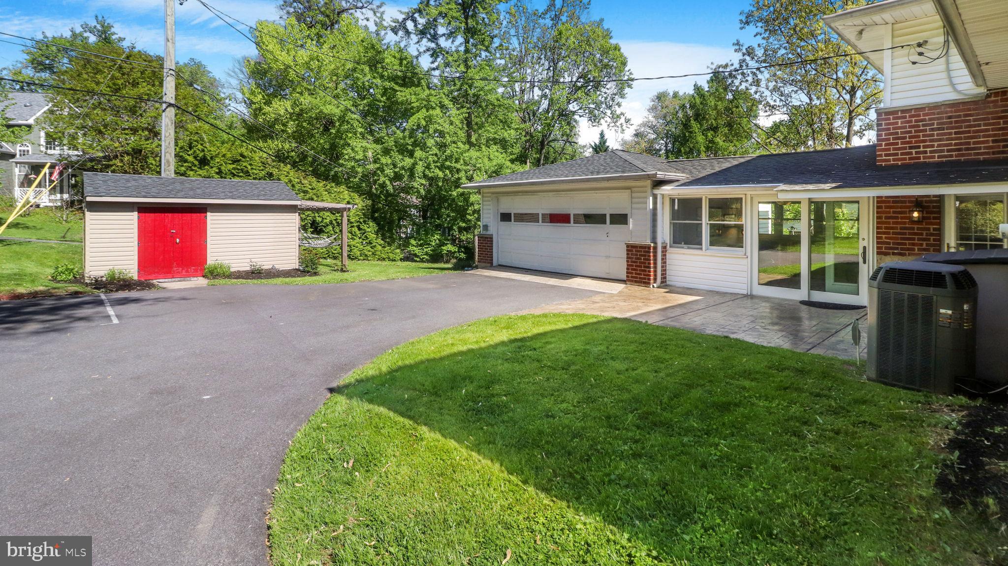 CAMPUS HILLS - Residential