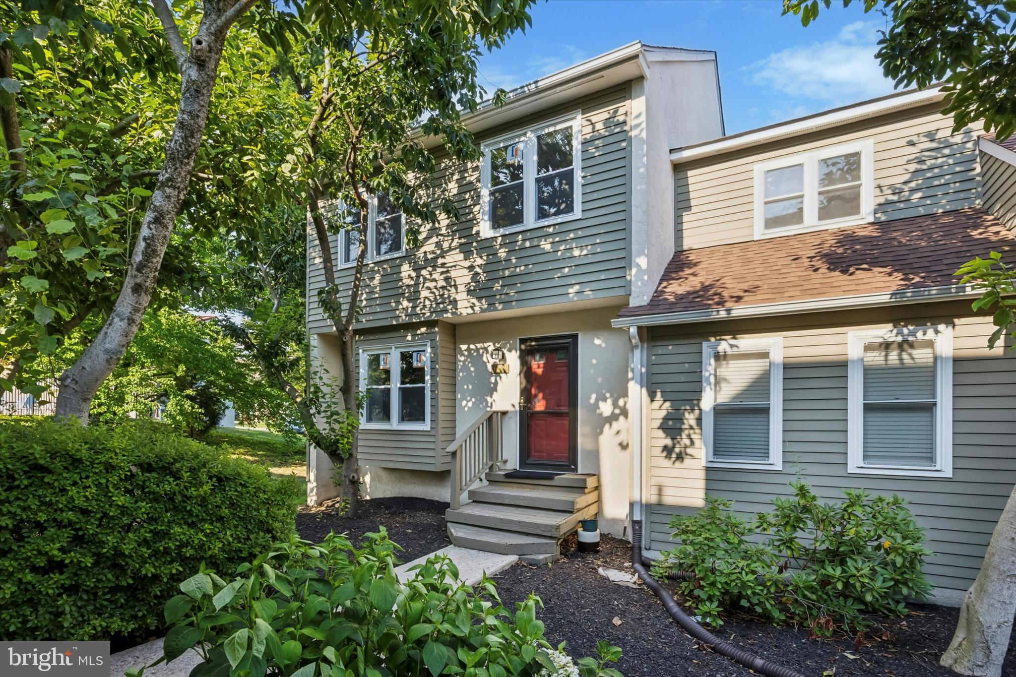 Welcome to 3302 Eaton Court — a beautifully updated and spacious townhome tucked away in the sought-after Liongate Community and within the award-winning Downingtown Area School District.
Step inside to discover a freshly painted interior complemented by brand-new luxury vinyl plank flooring, plush carpeting on the first and second levels, and stylish new lighting throughout that enhances every space. The expansive eat-in kitchen is a true centerpiece, featuring timeless white cabinetry, sleek new quartz marble design countertops, and brand new stainless steel appliances — ideal for casual meals or morning coffee. Adjacent to the kitchen, the dining area seamlessly flows into a sunken living room adorned with custom built-ins and direct access to a private deck — your perfect spot for outdoor relaxation or entertaining. A convenient powder room completes the main level. Upstairs, the generous primary suite offers dual closets and a private en-suite bath with a walk-in shower. Two additional bedrooms and a well-appointed hall bath provide flexible space for family, guests, or a home office. The third-floor loft adds even more versatility, serving perfectly as a fourth bedroom, home gym, or creative retreat. The finished basement offers abundant extra living space for entertainment purposes and larger family gatherings!
With easy access to major highways, the Pennsylvania Turnpike, and a variety of shopping and dining destinations, this home offers the perfect blend of comfort, convenience, and community.
Don’t miss your chance to make 3302 Eaton Court your new home — schedule your private tour today!