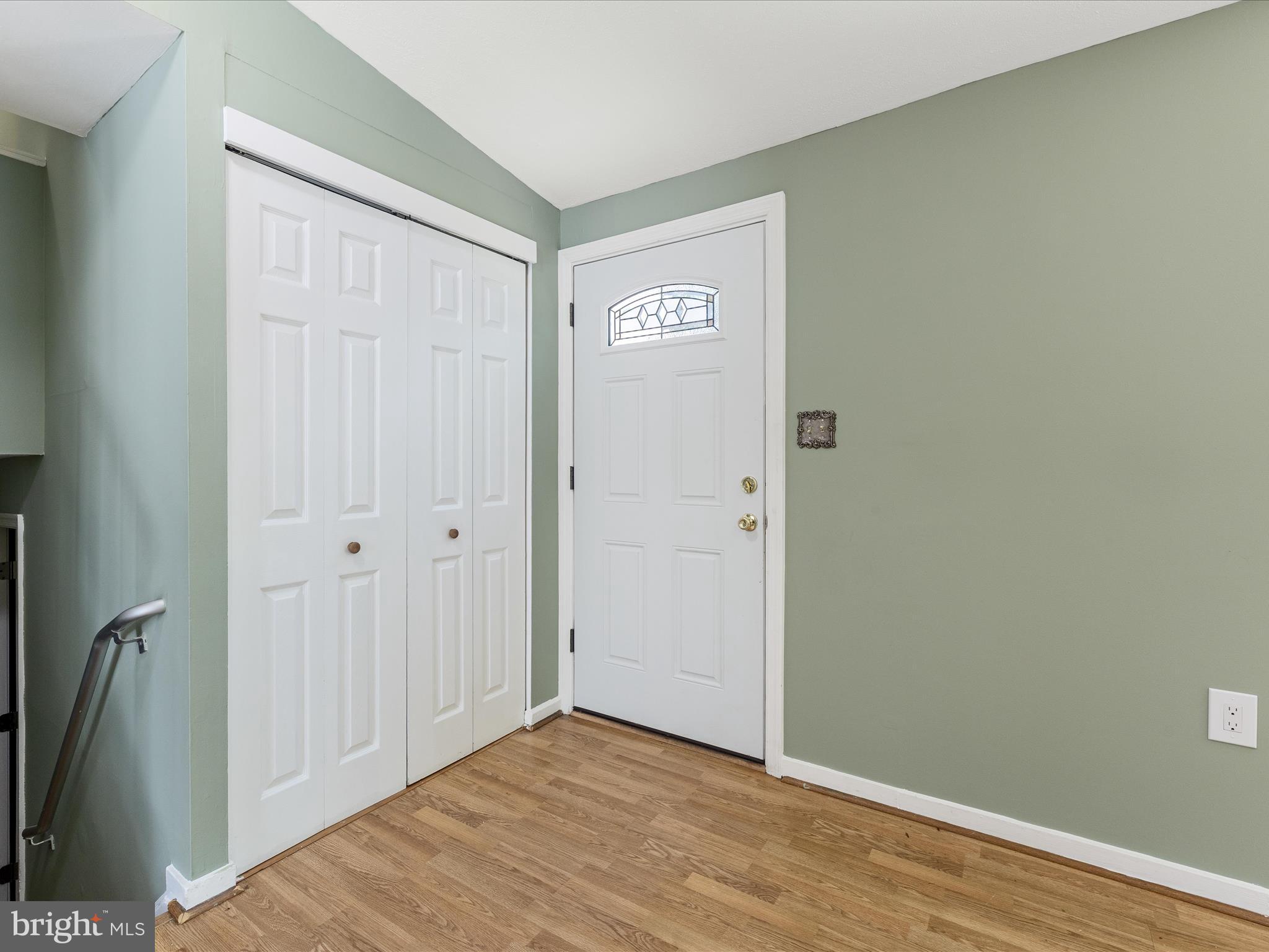 RESTON - Residential