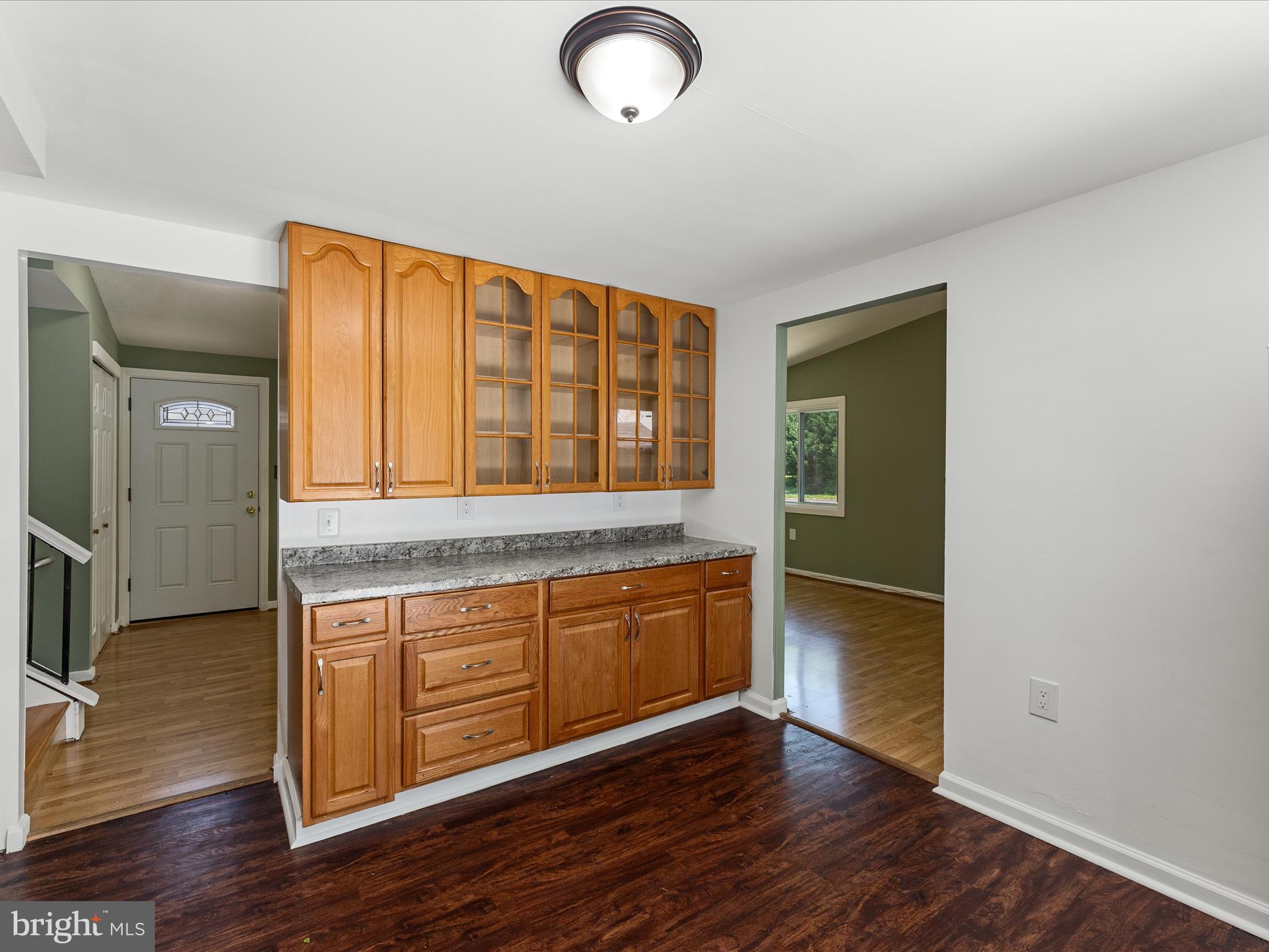 RESTON - Residential