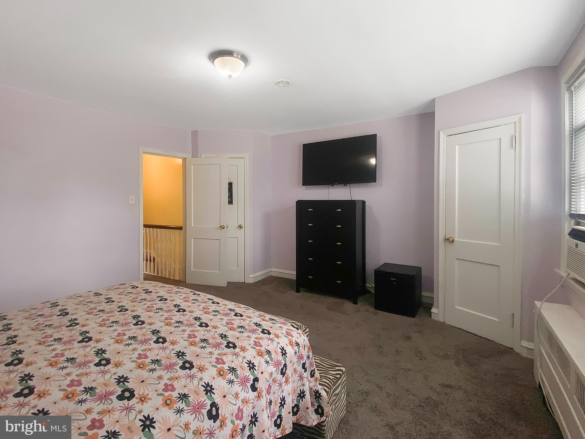 WEST OAK LANE - Residential