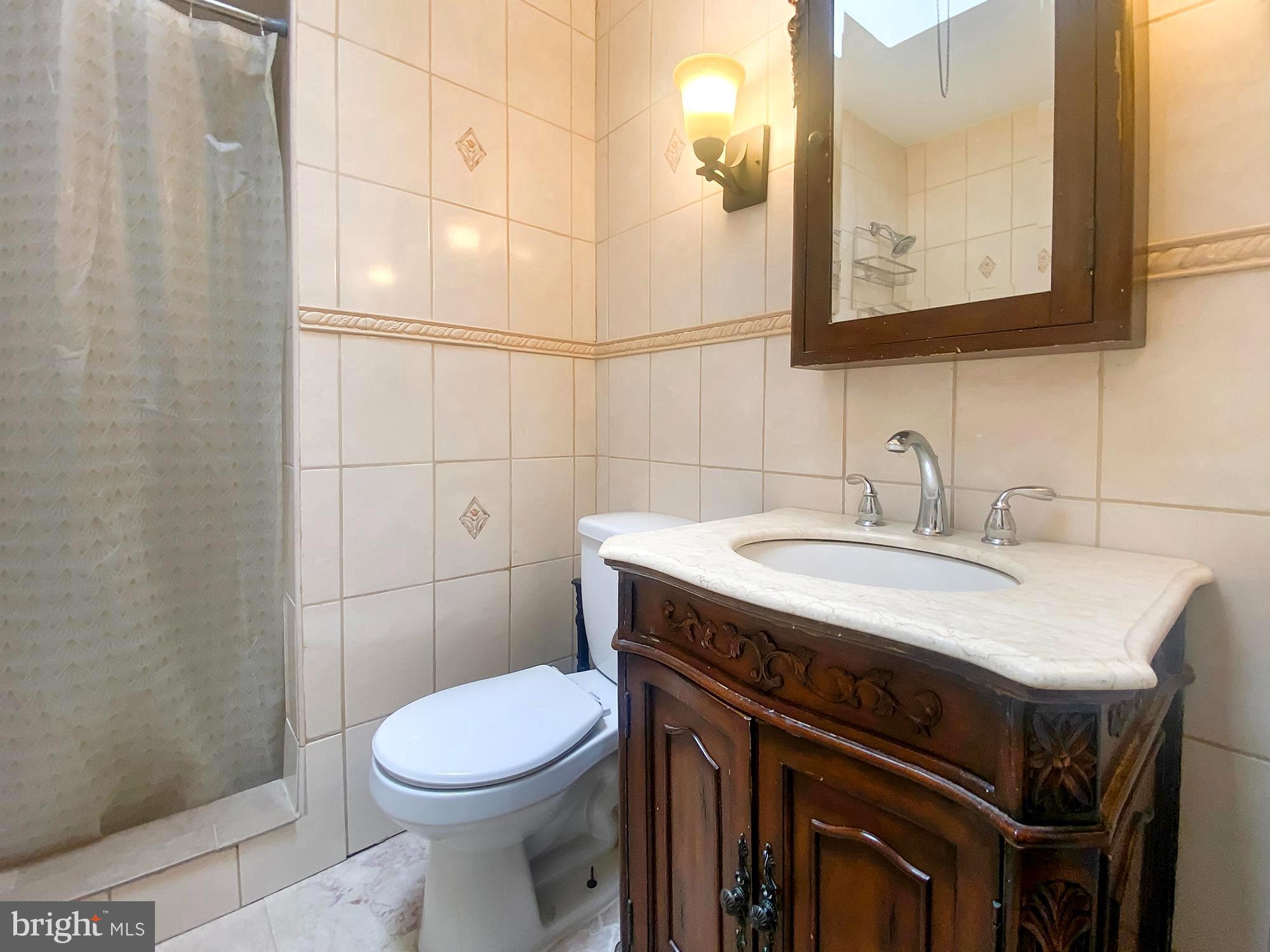 WEST OAK LANE - Residential