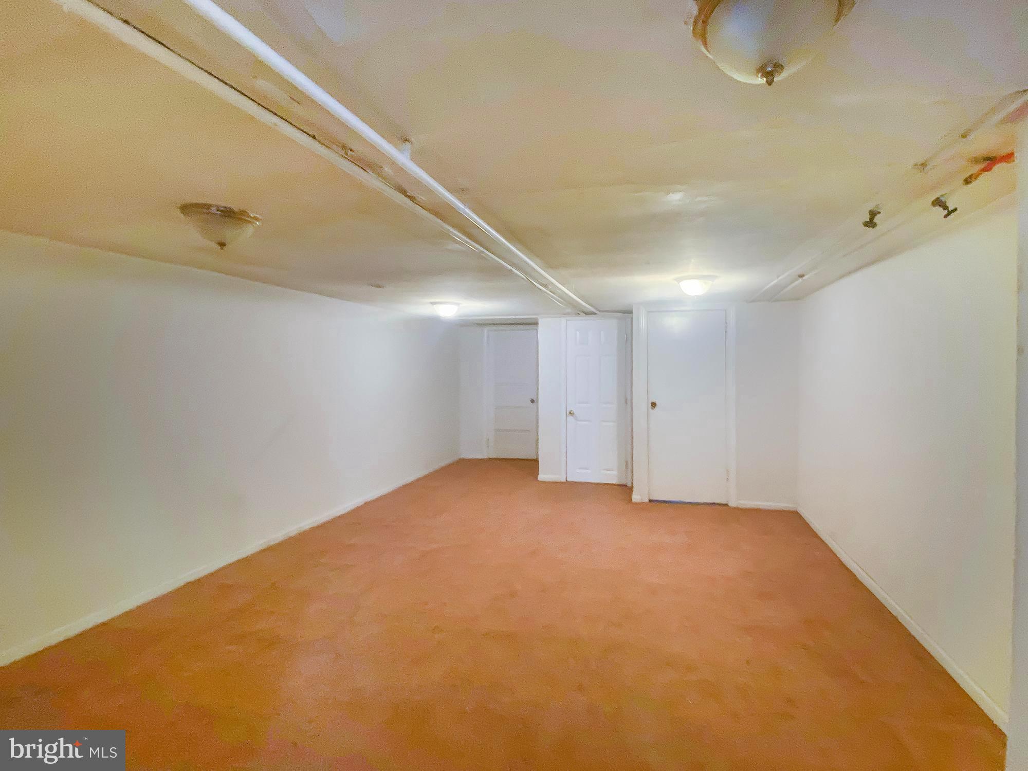 WEST OAK LANE - Residential