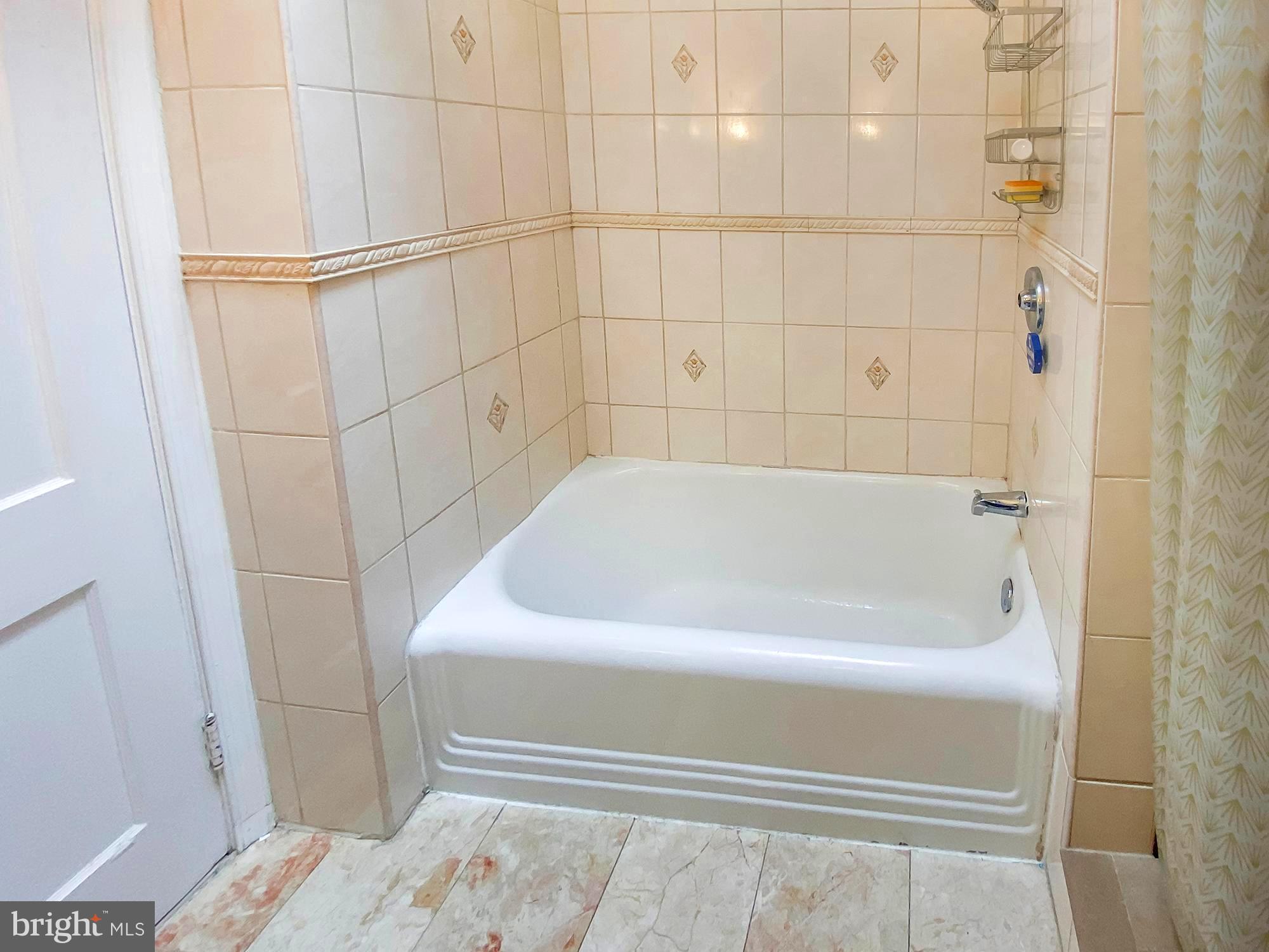 WEST OAK LANE - Residential