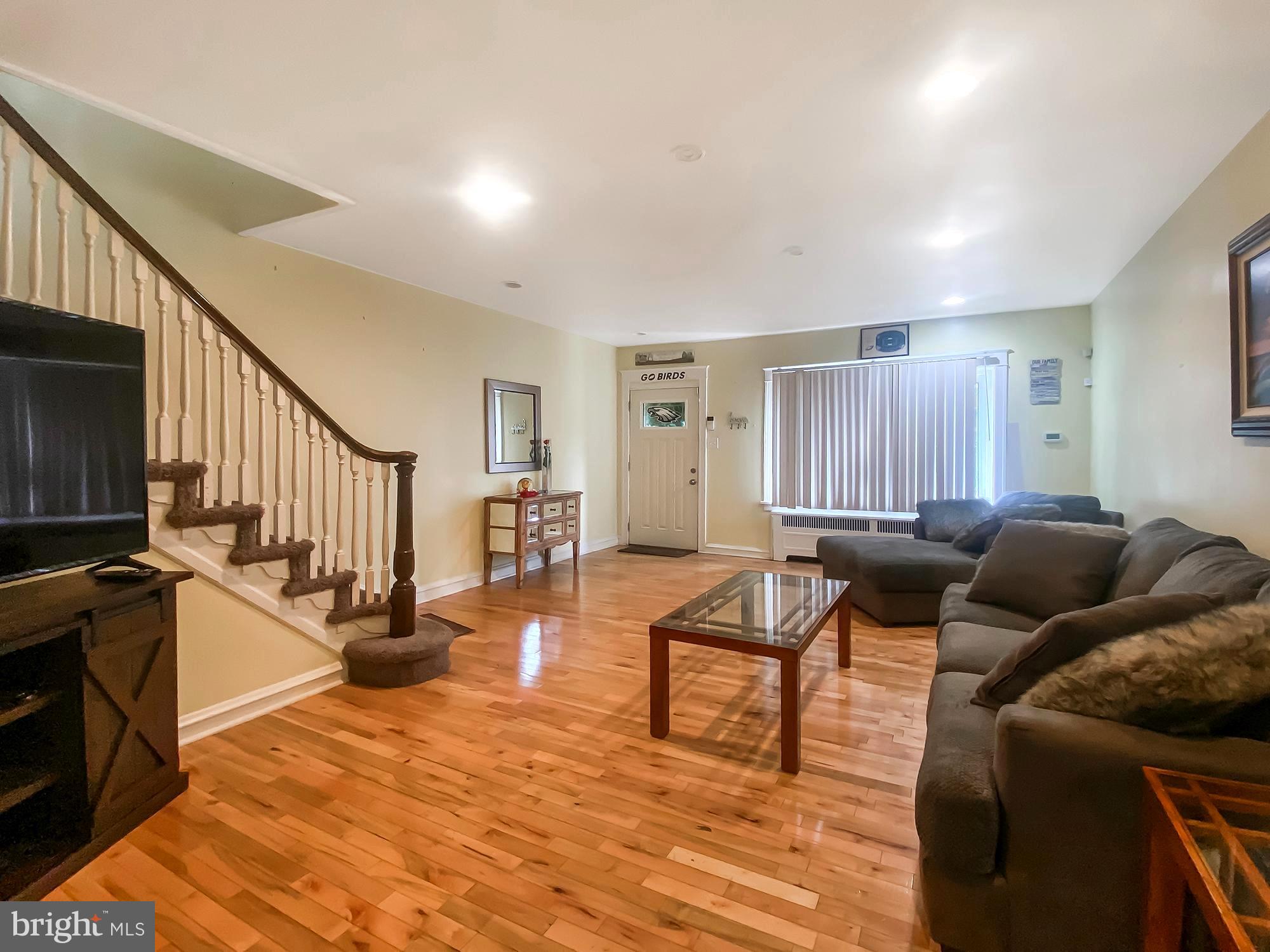 WEST OAK LANE - Residential