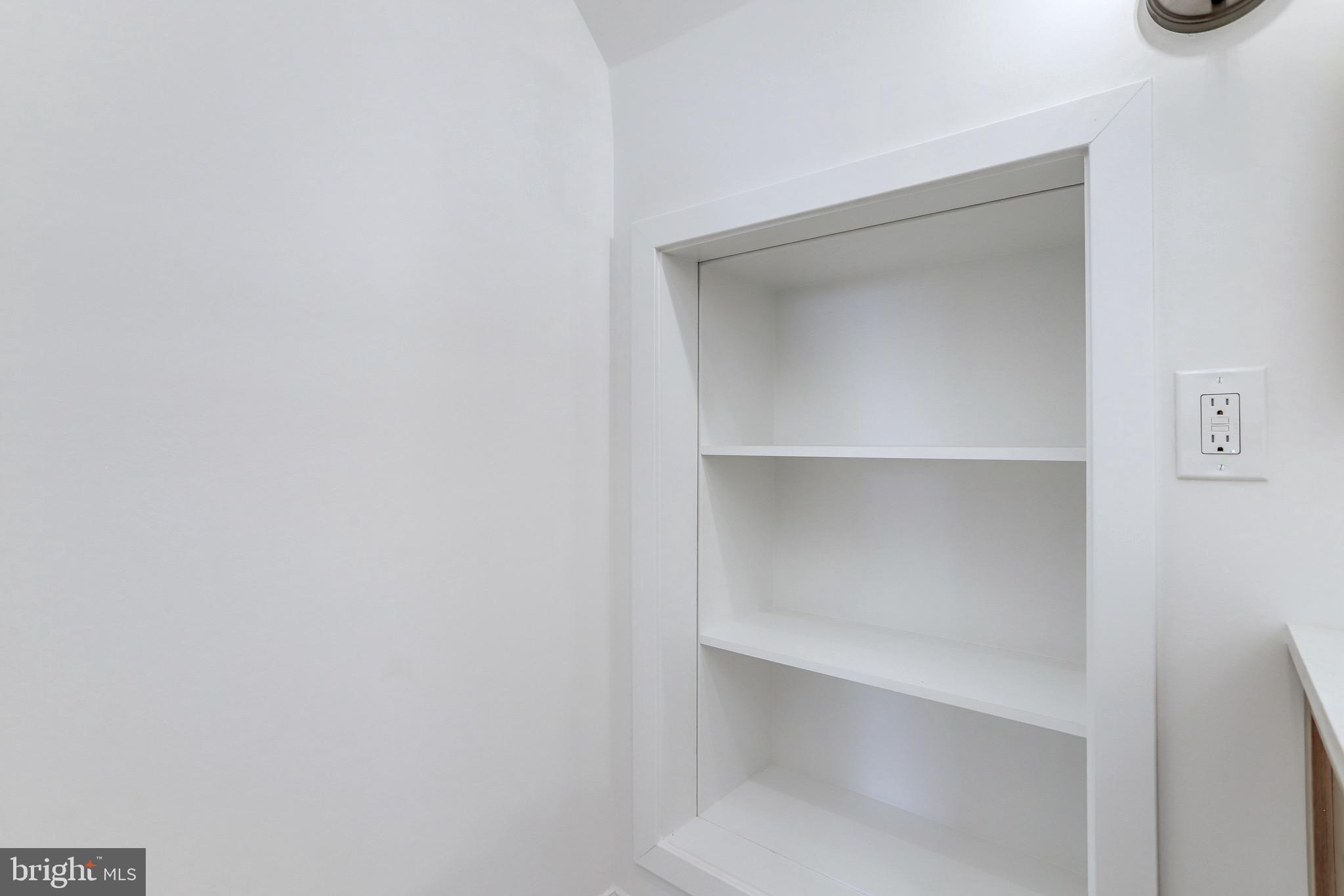 FAIRLINGTON GLEN - Residential