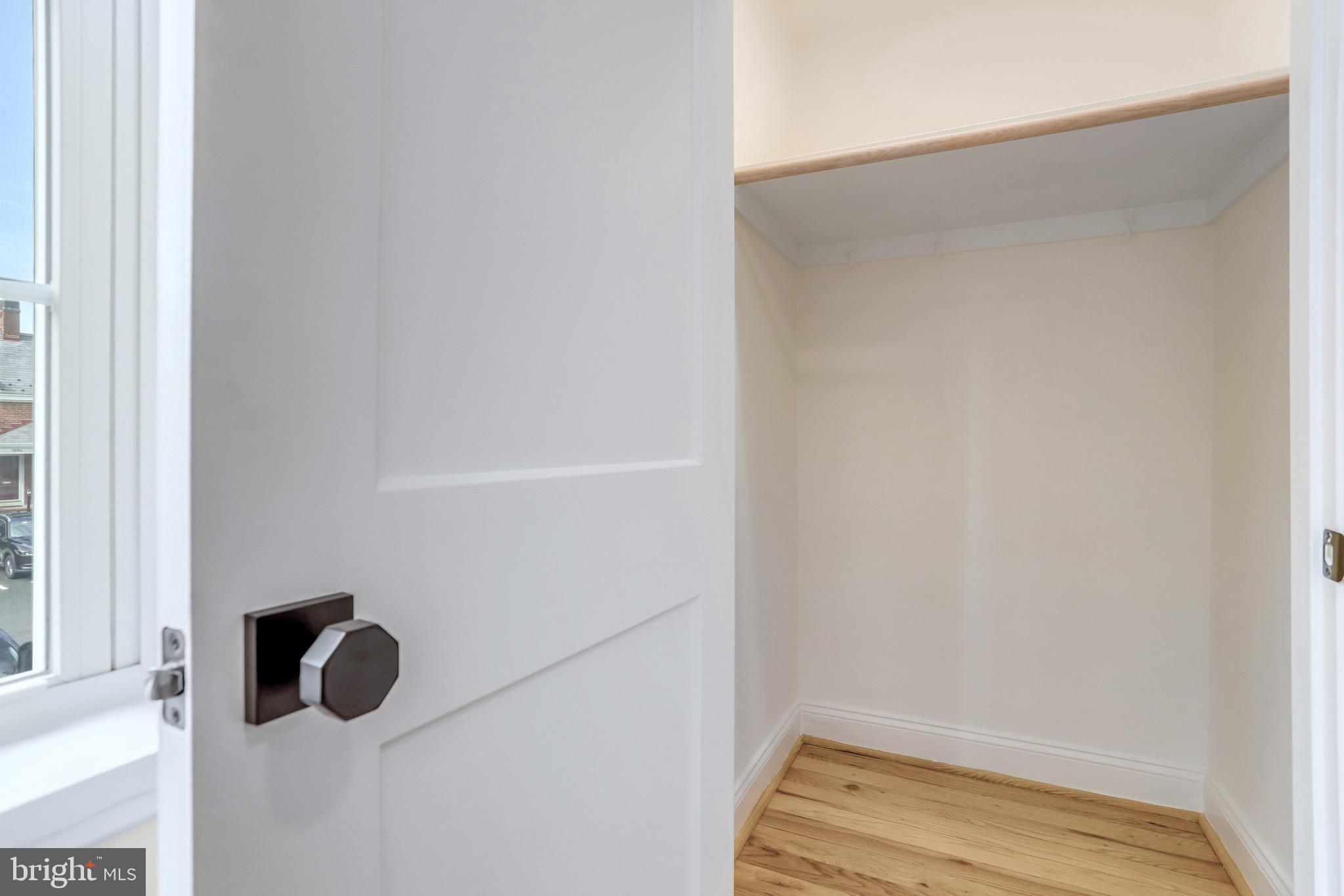 FAIRLINGTON GLEN - Residential