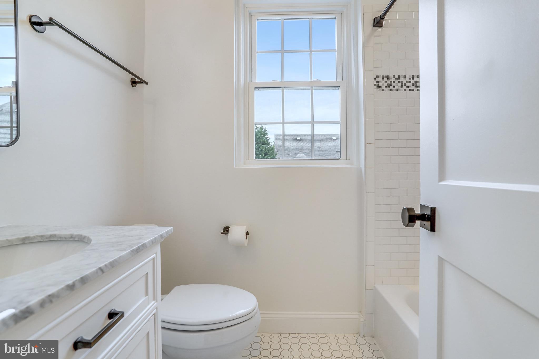 FAIRLINGTON GLEN - Residential