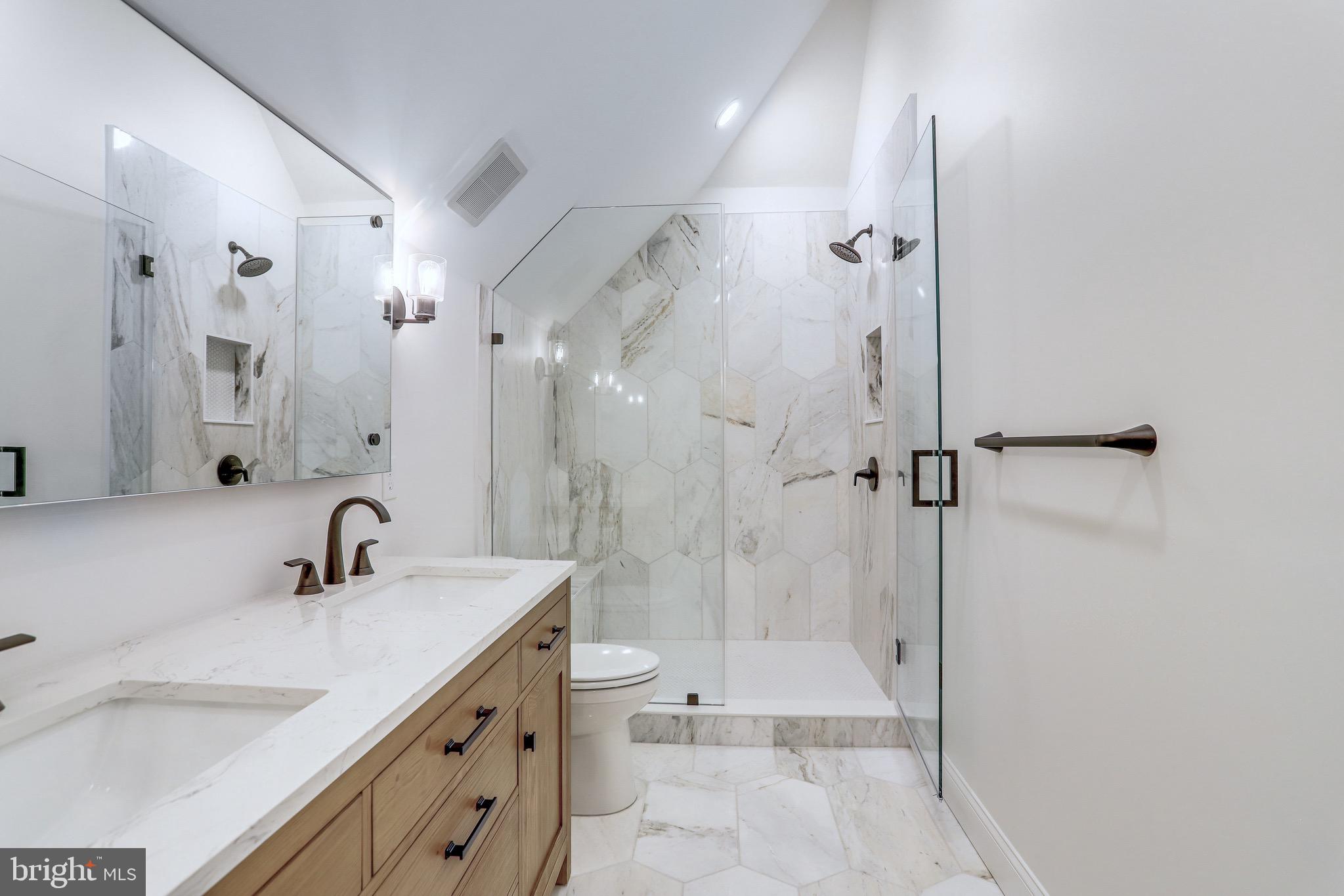 FAIRLINGTON GLEN - Residential