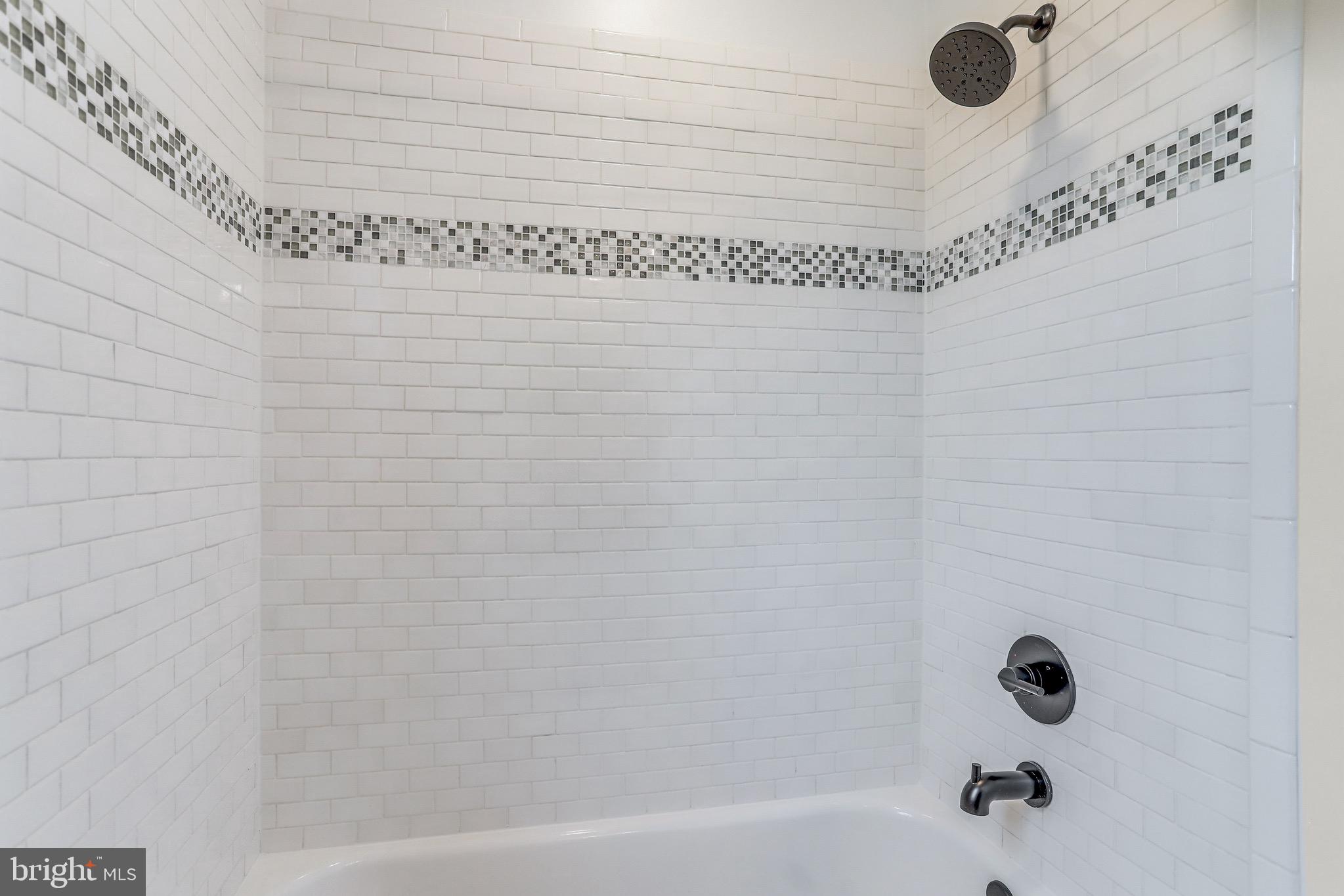 FAIRLINGTON GLEN - Residential