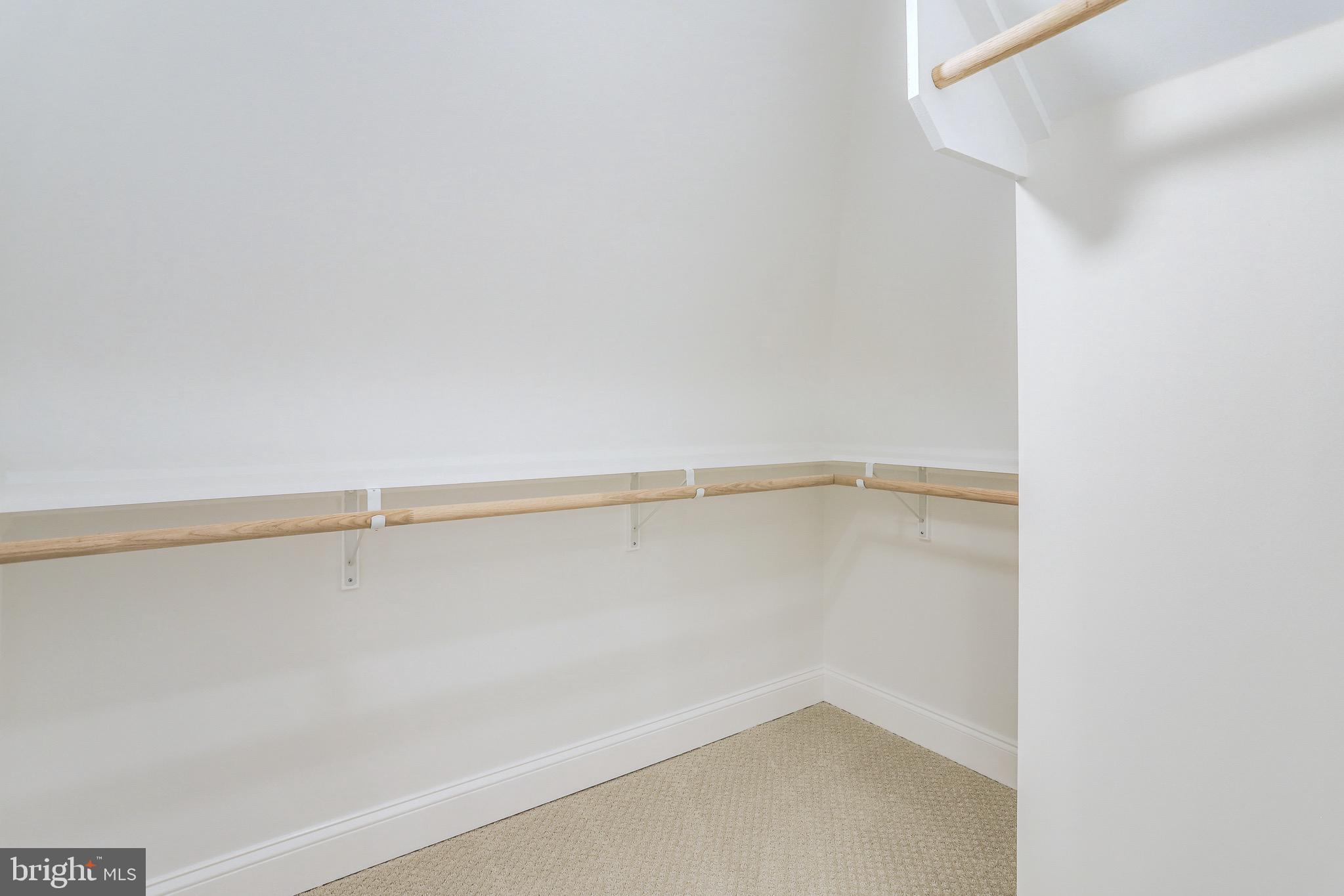 FAIRLINGTON GLEN - Residential