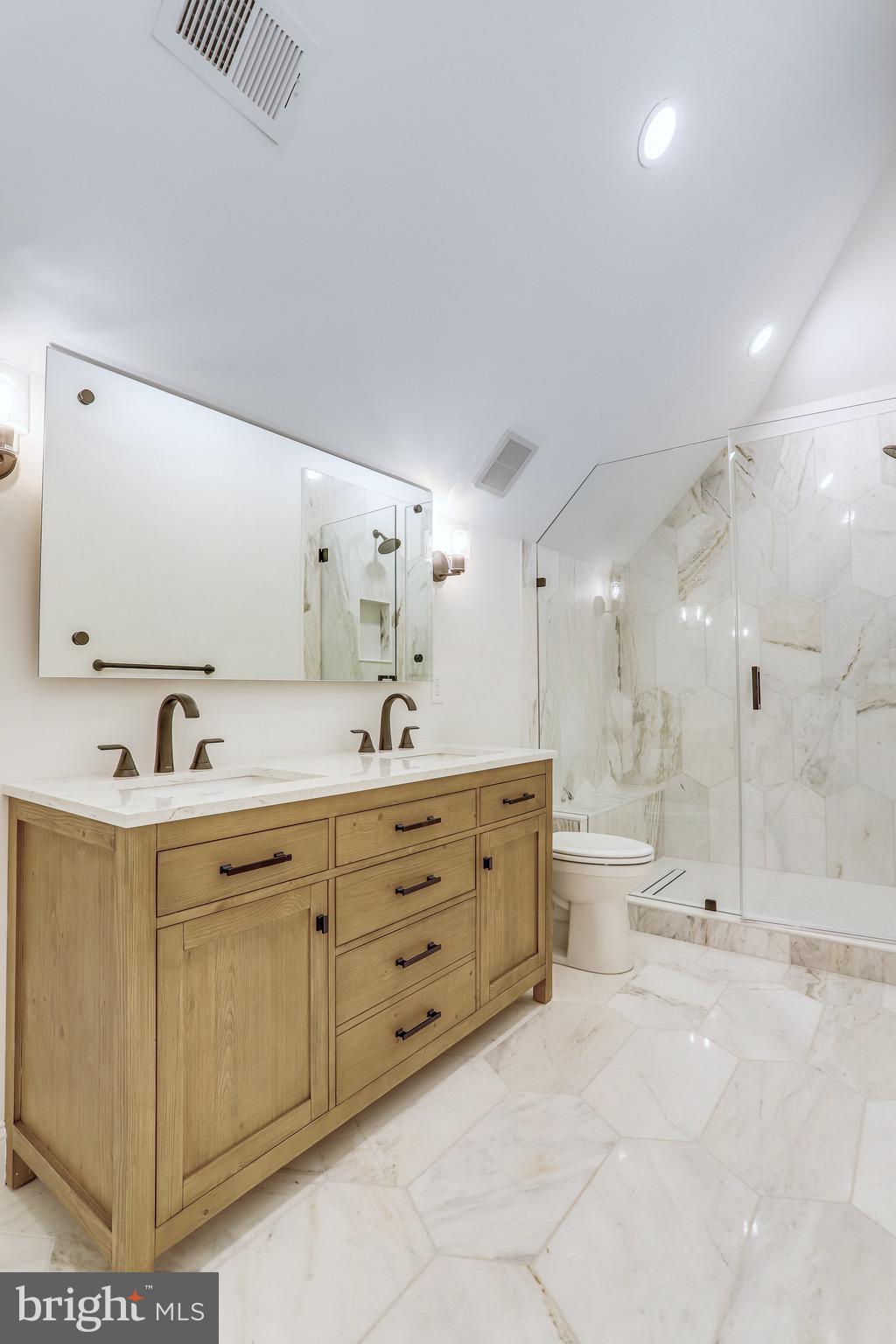 FAIRLINGTON GLEN - Residential