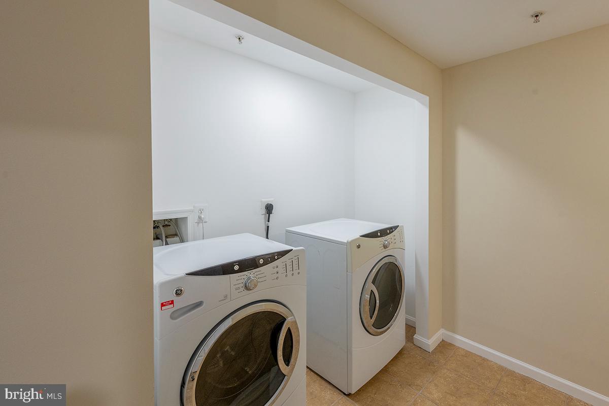 CLINTON DALE ESTATES - Residential