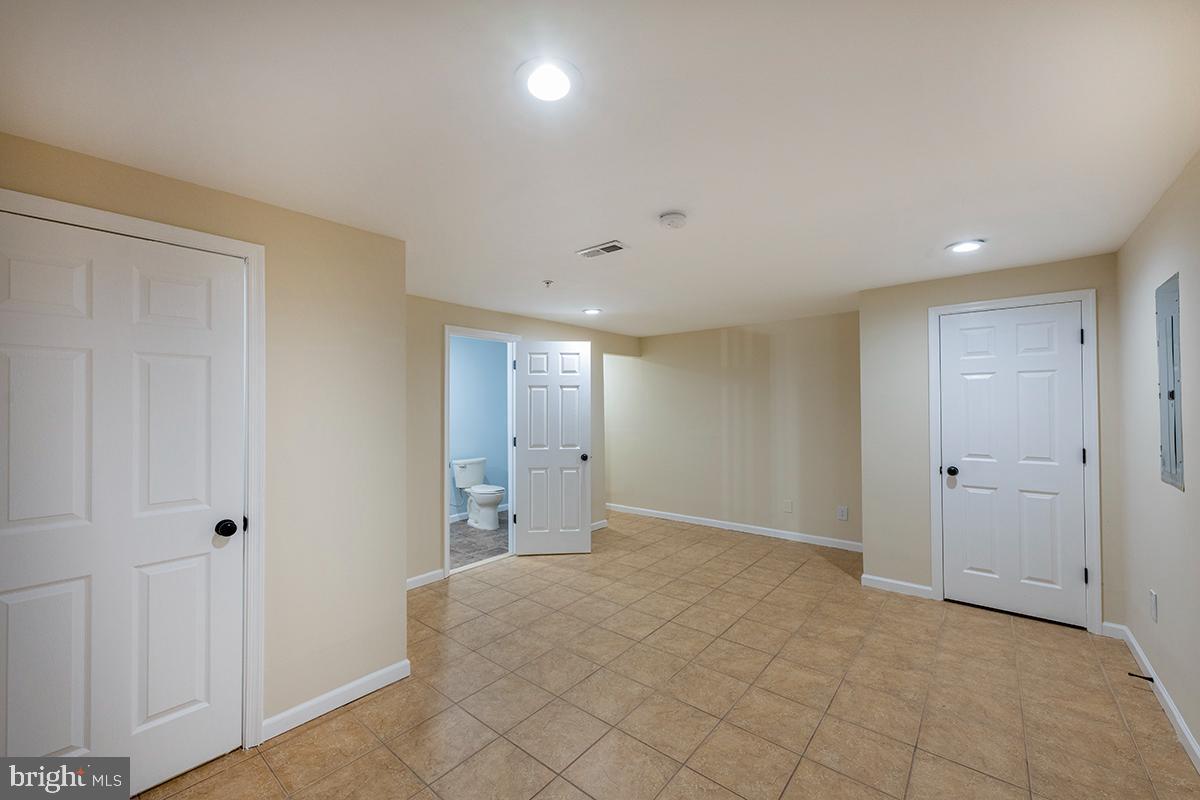 CLINTON DALE ESTATES - Residential