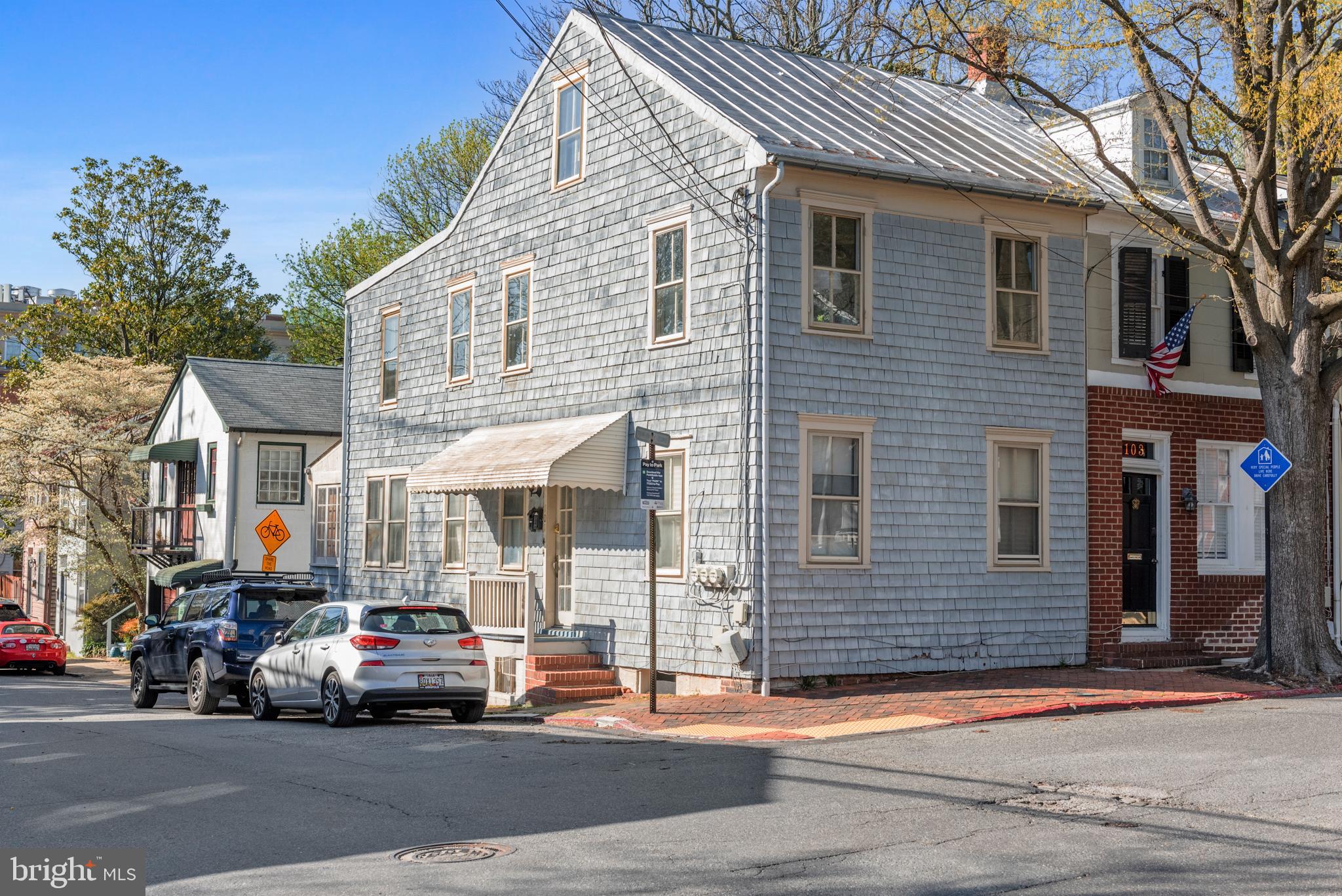 HISTORIC DISTRICT - Residential Lease