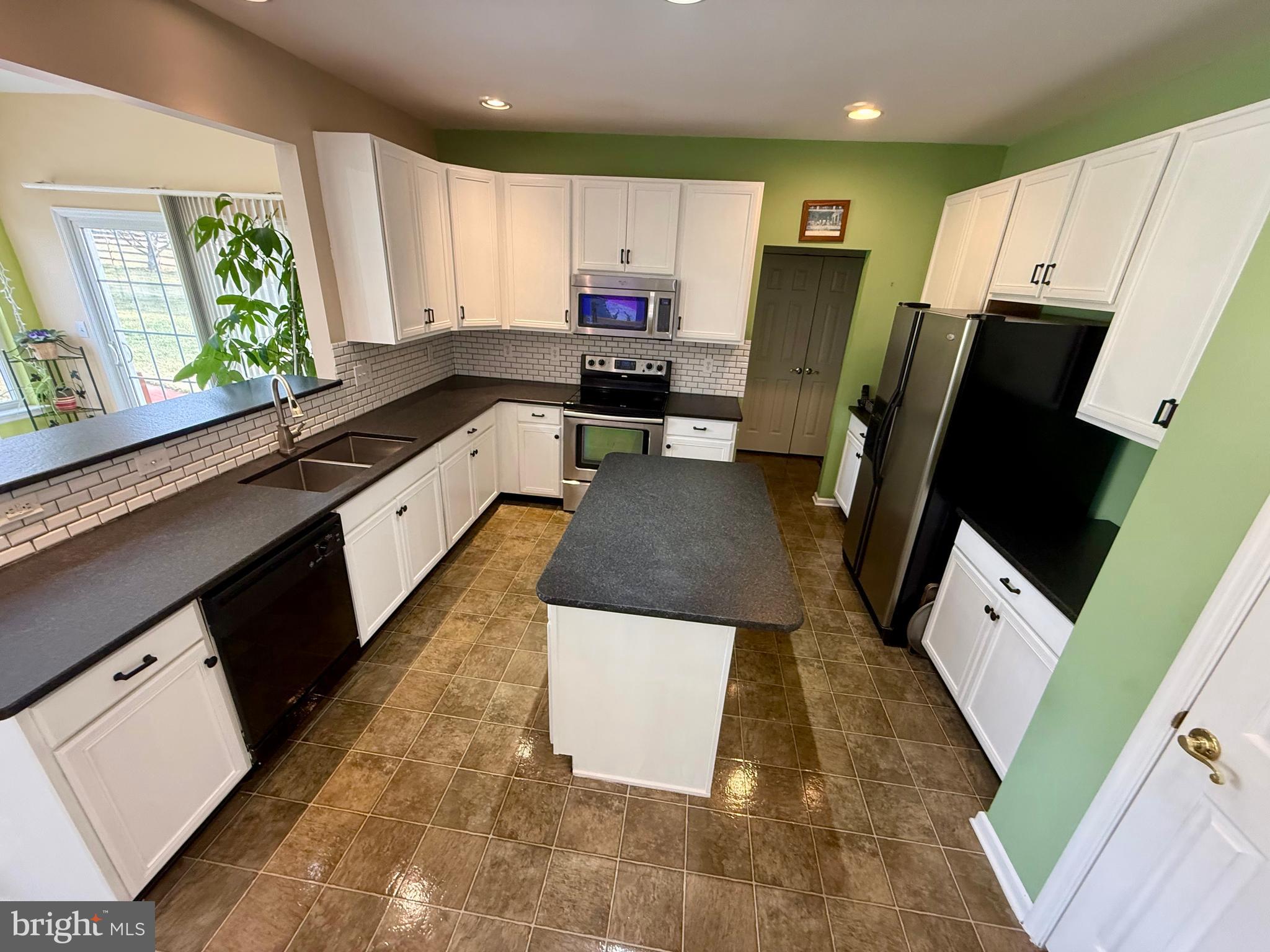 FAIRVIEW FARM - Residential