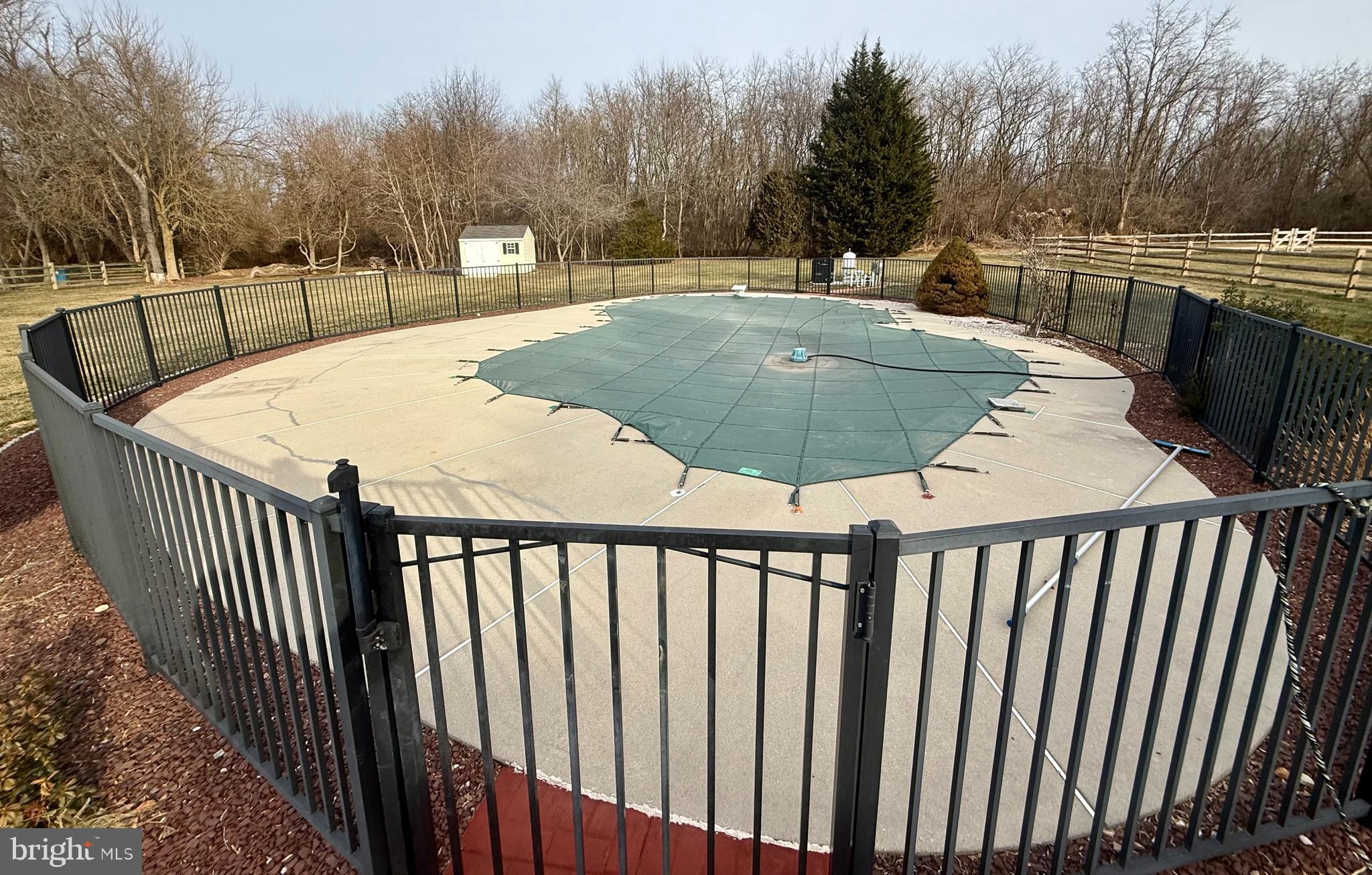 FAIRVIEW FARM - Residential