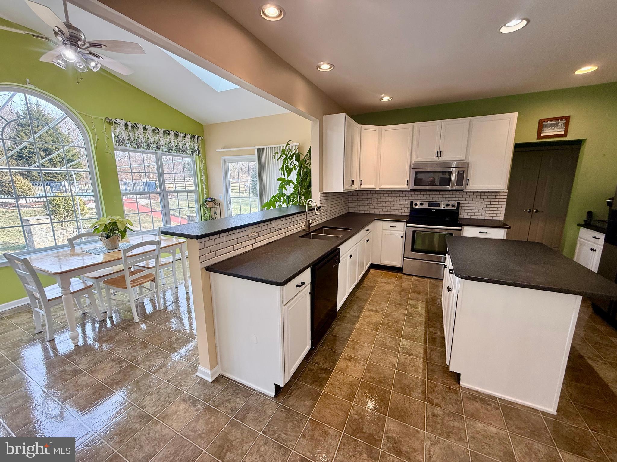 FAIRVIEW FARM - Residential